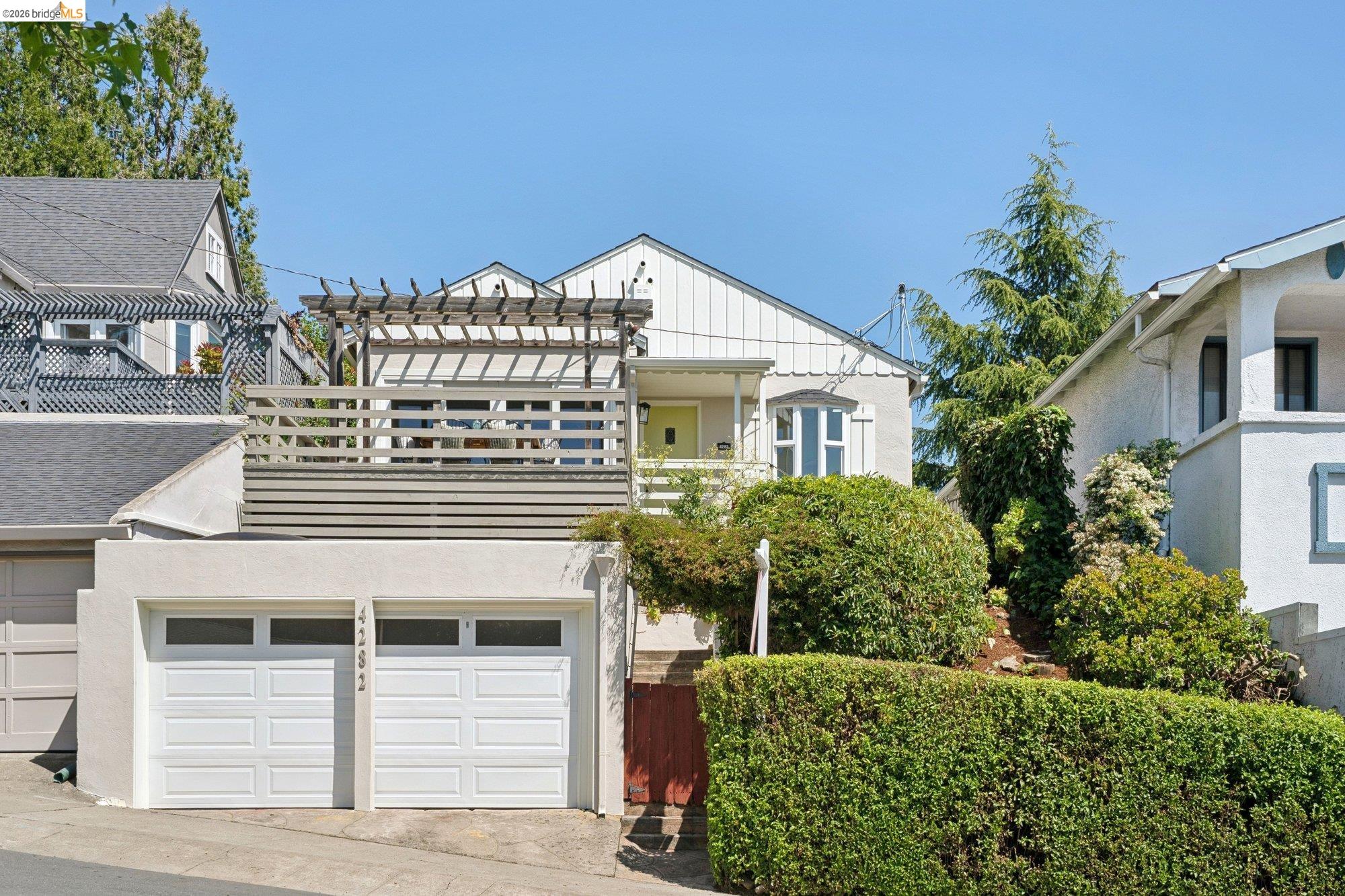 4282 Fruitvale Ave