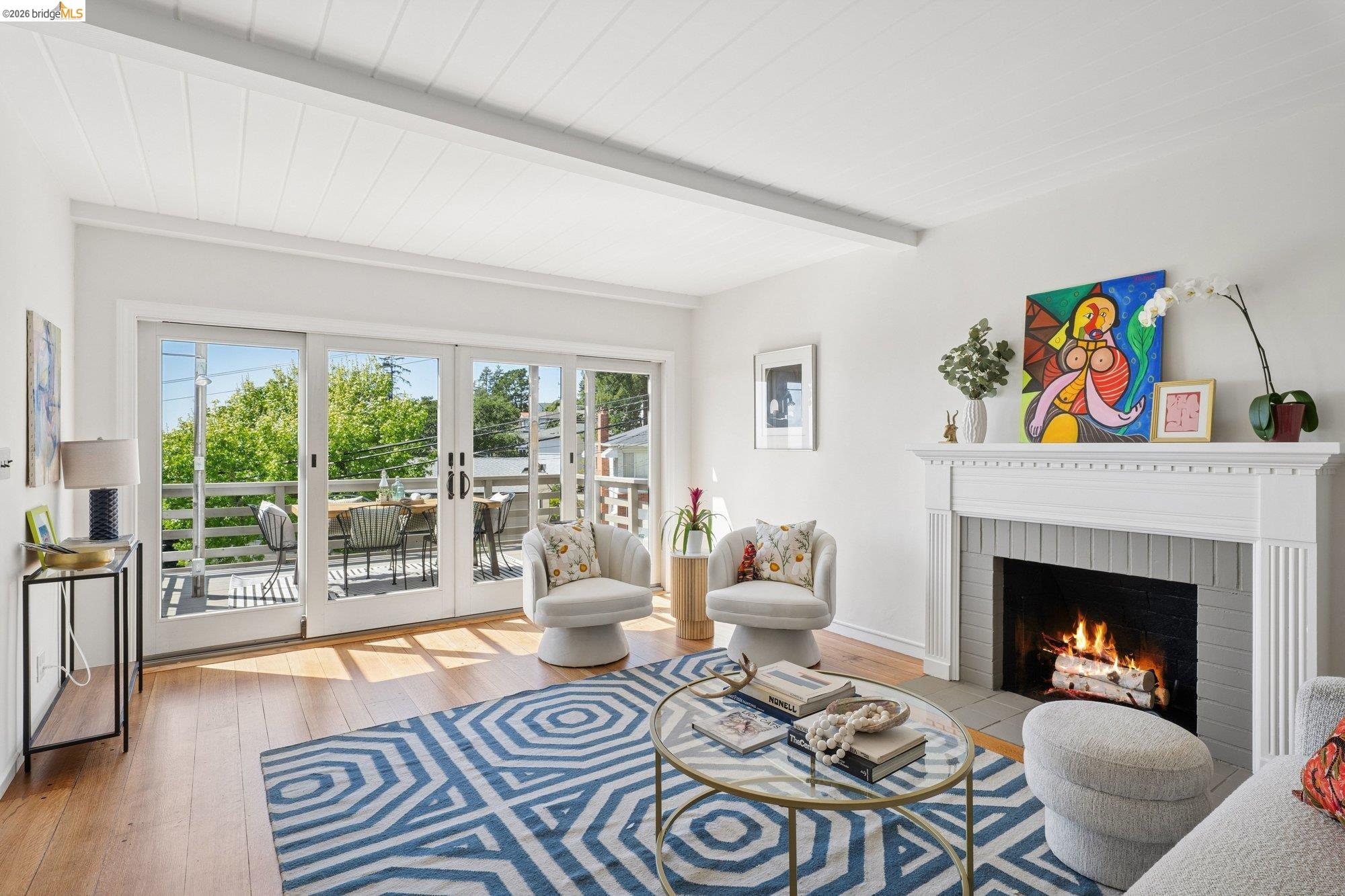 4282 Fruitvale Ave