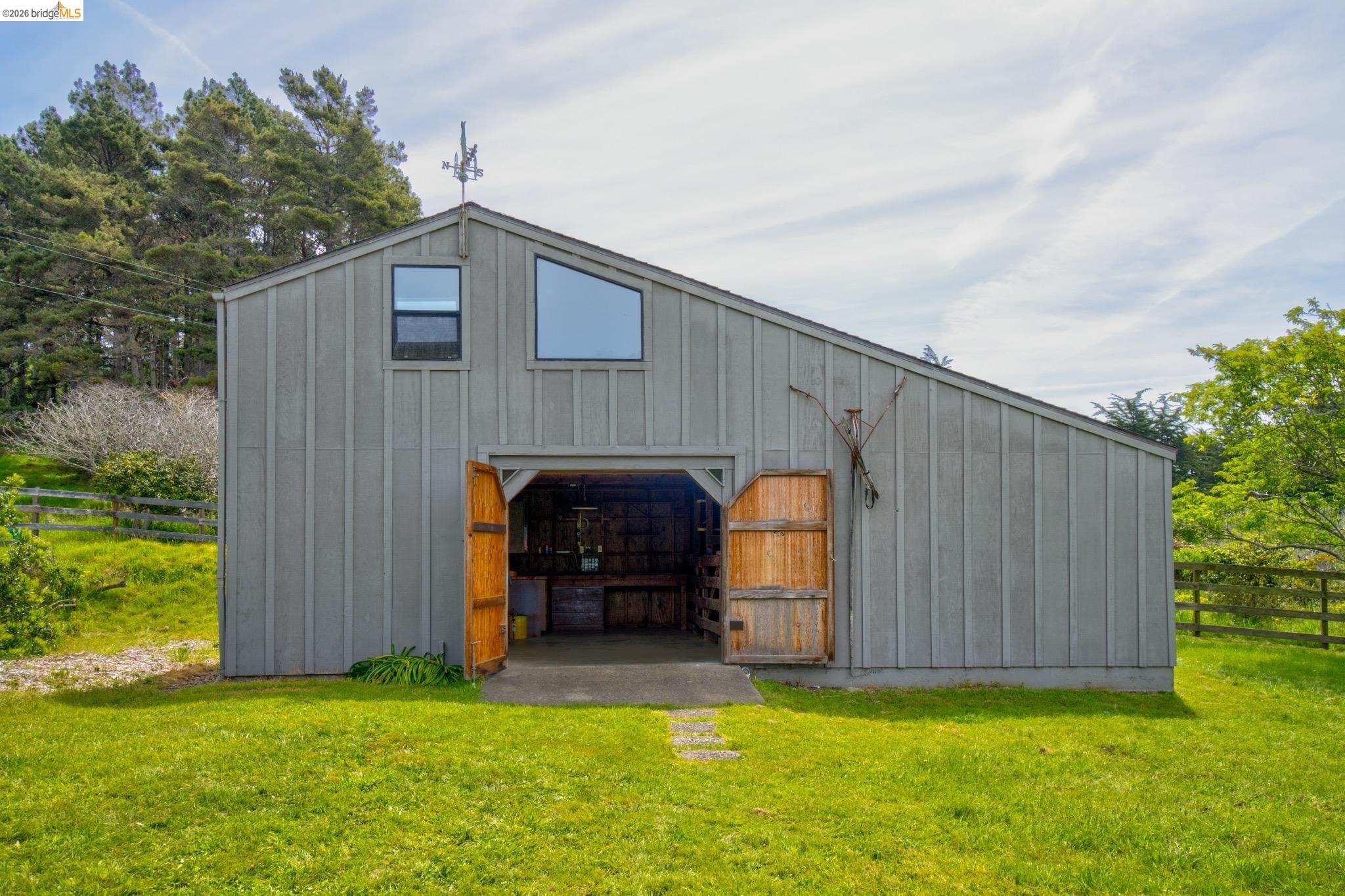 335 Spur Close