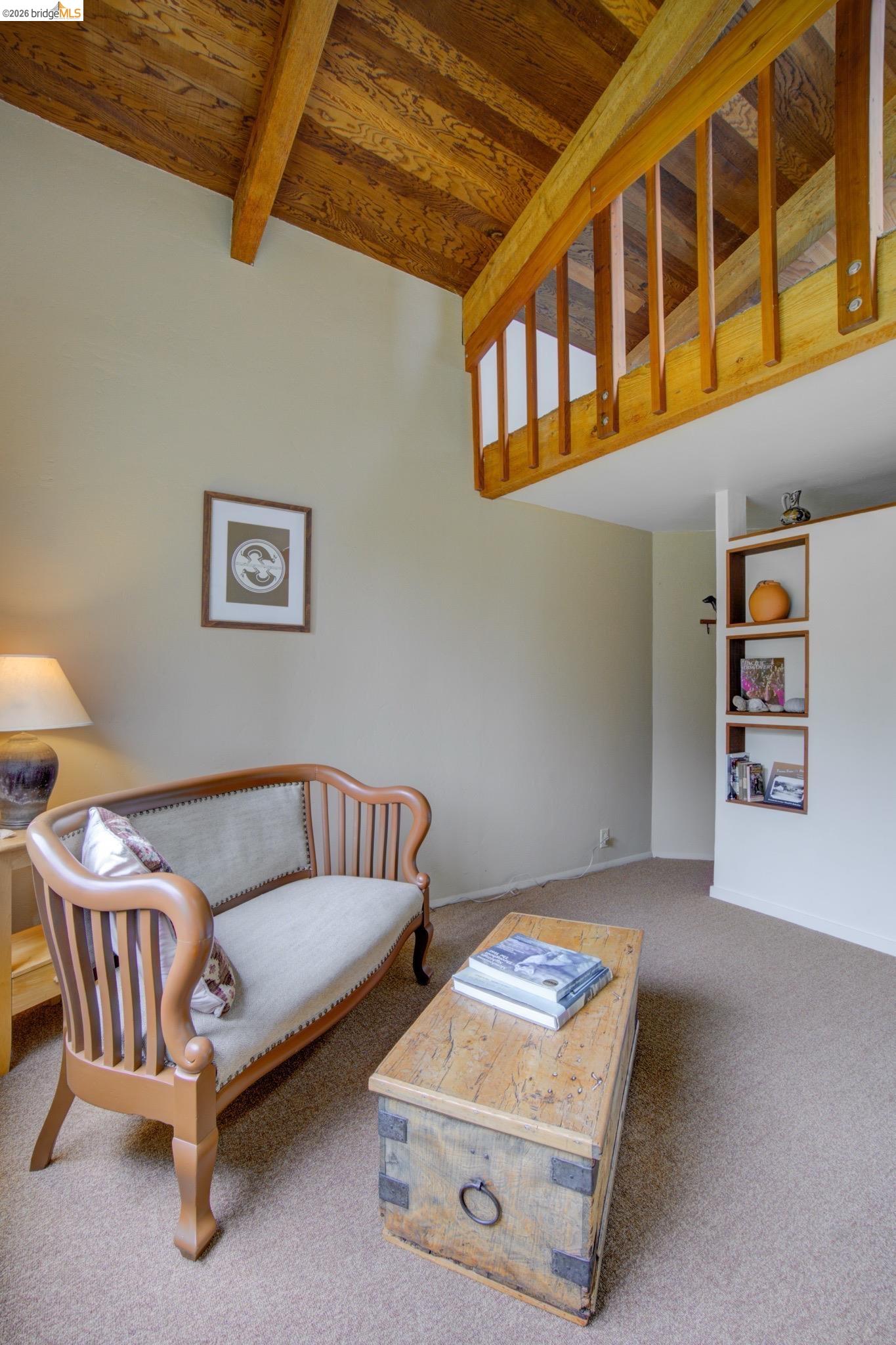 335 Spur Close