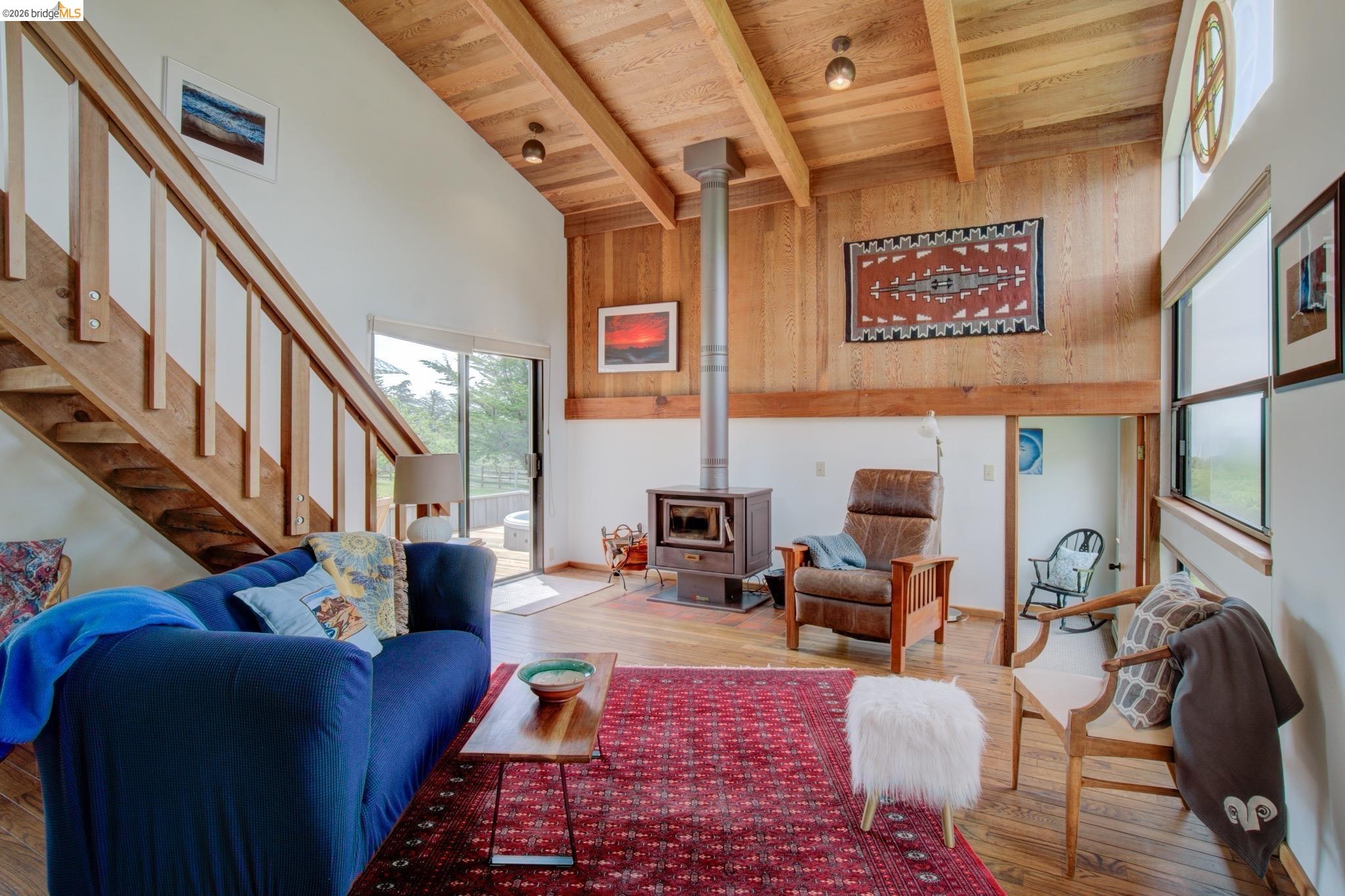 335 Spur Close