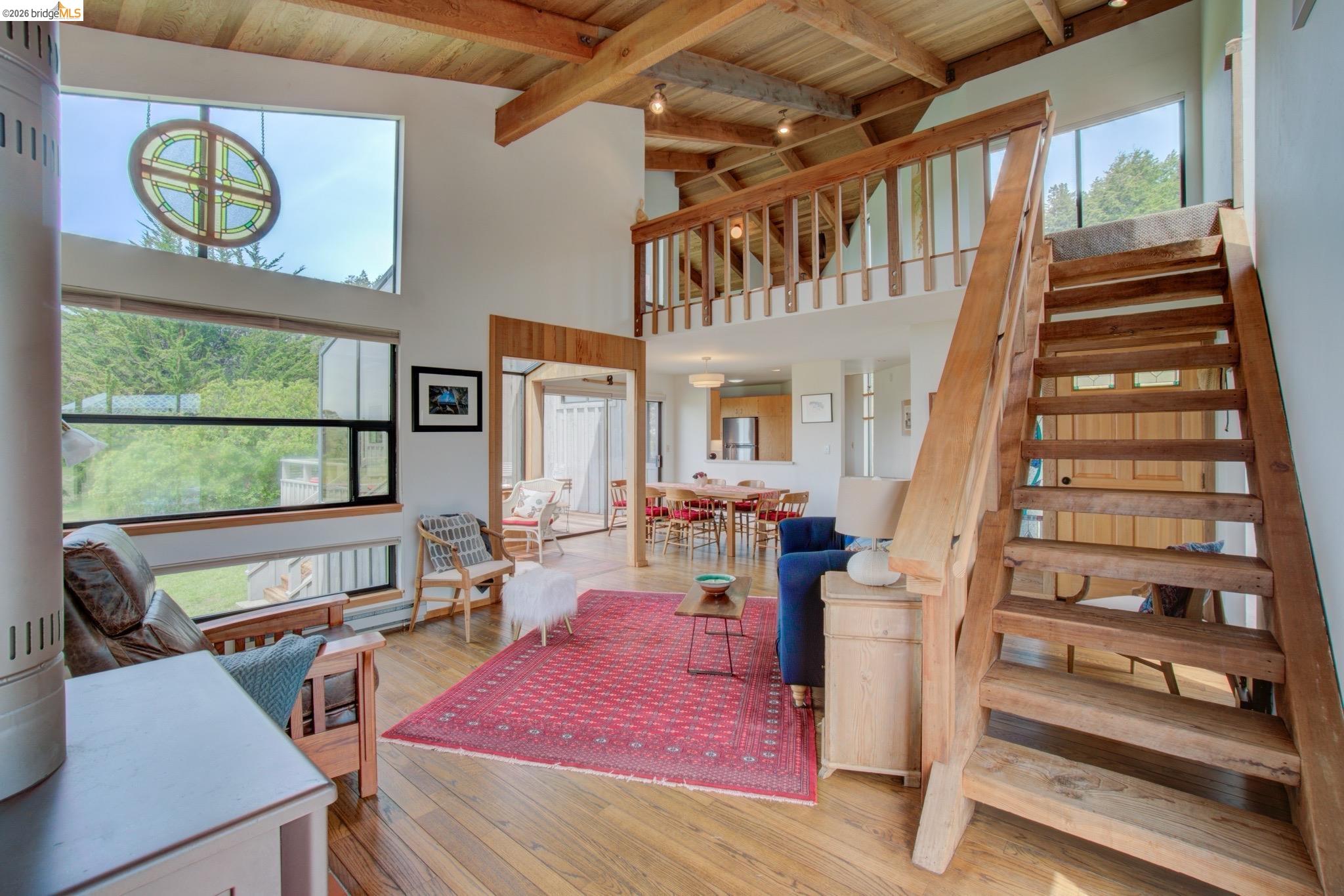 335 Spur Close