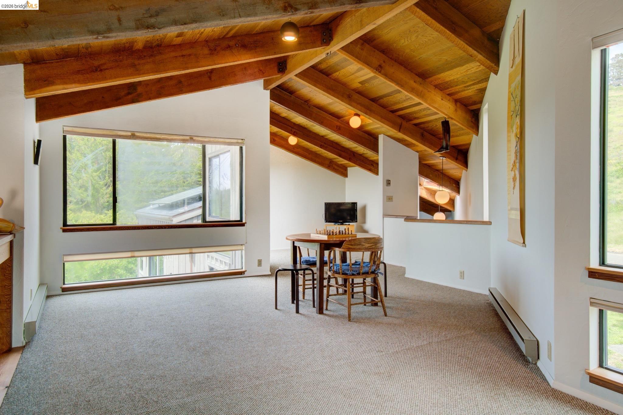 335 Spur Close