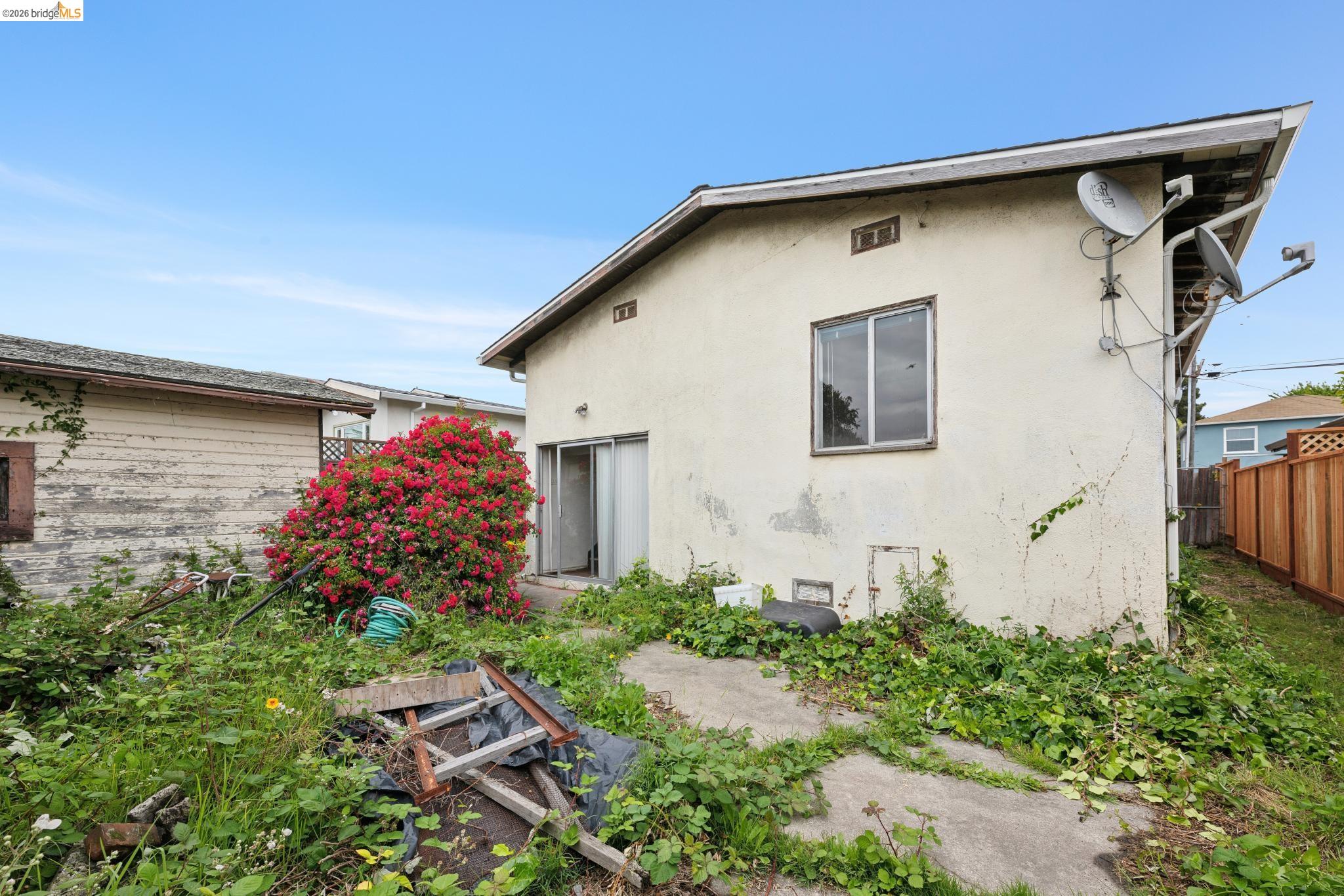 2534 Mathews Street