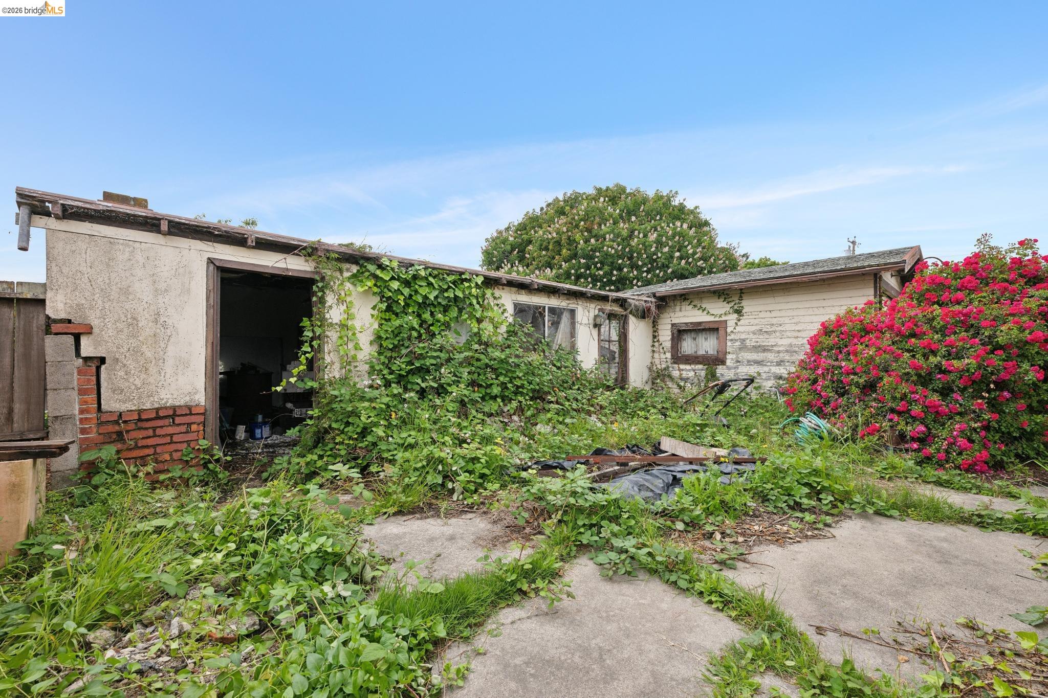 2534 Mathews Street
