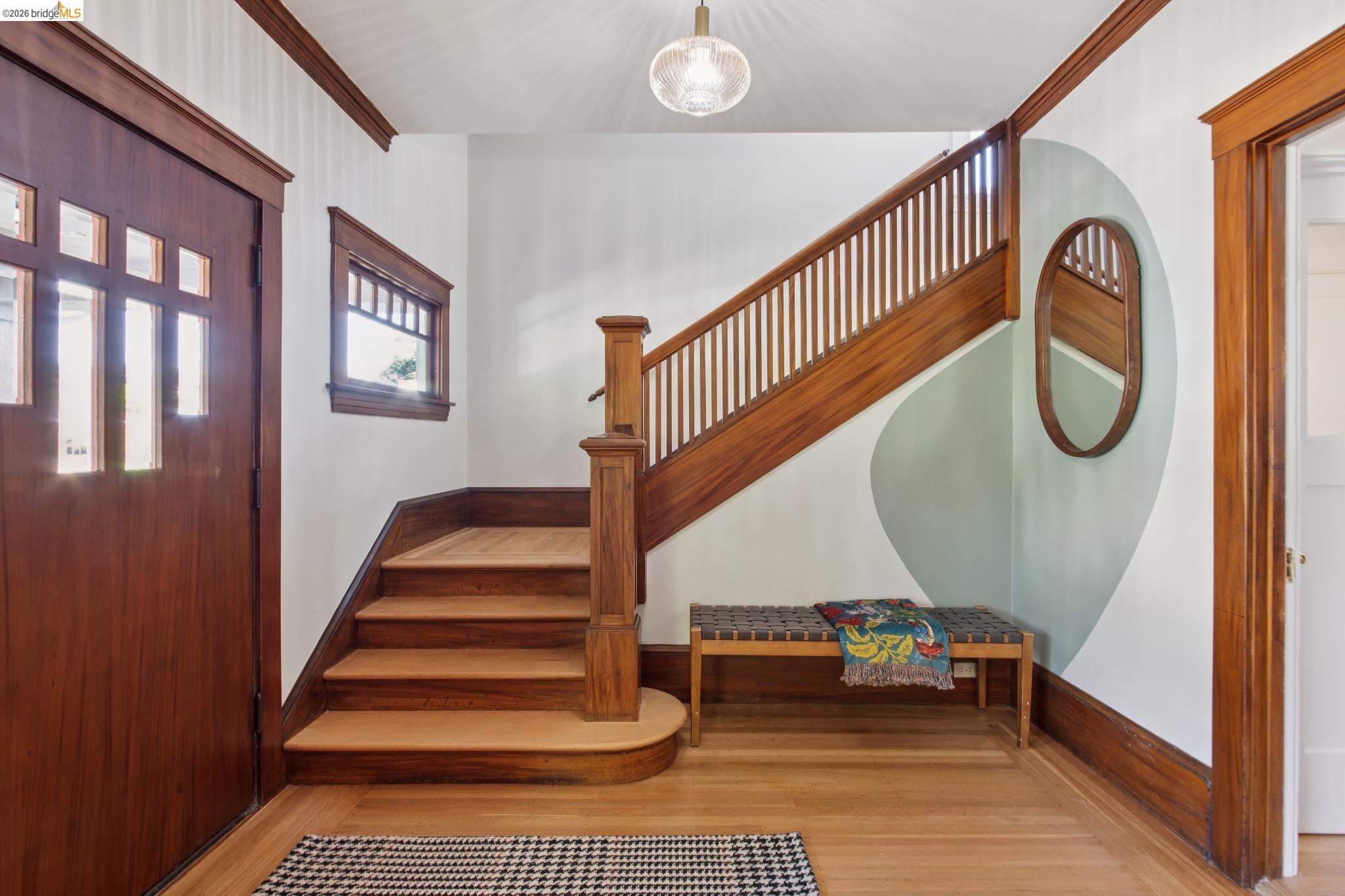 579 Kenmore Ave