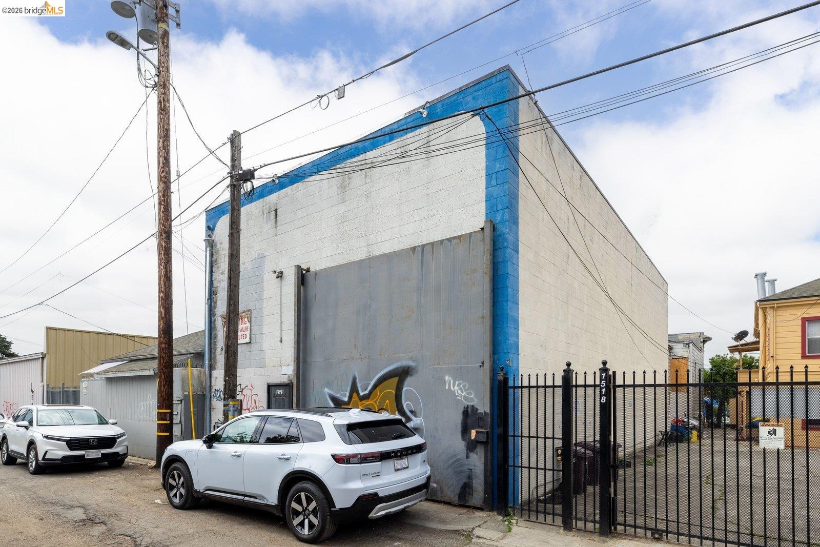 1528 International Blvd