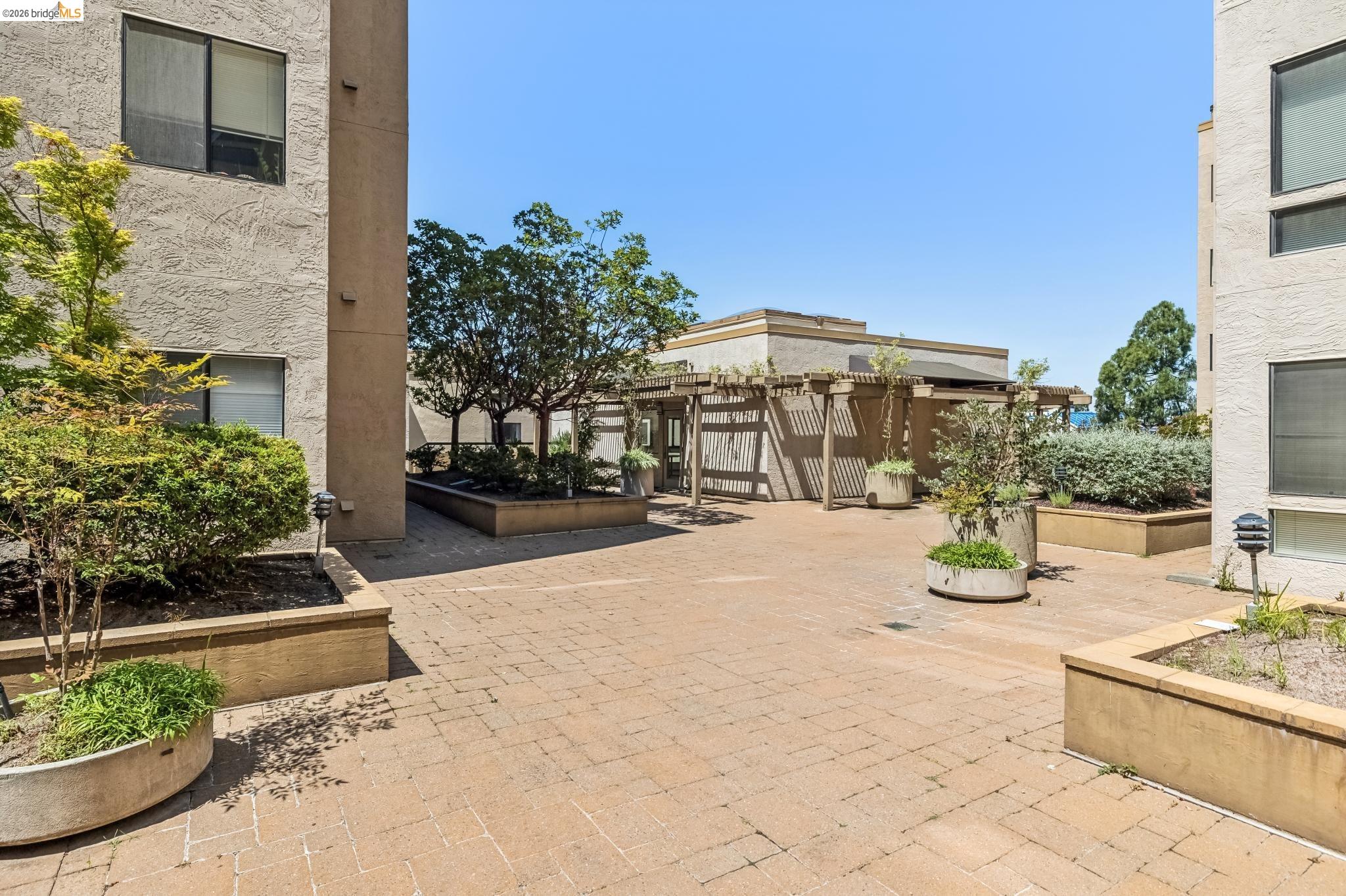 545 Pierce St # 2307