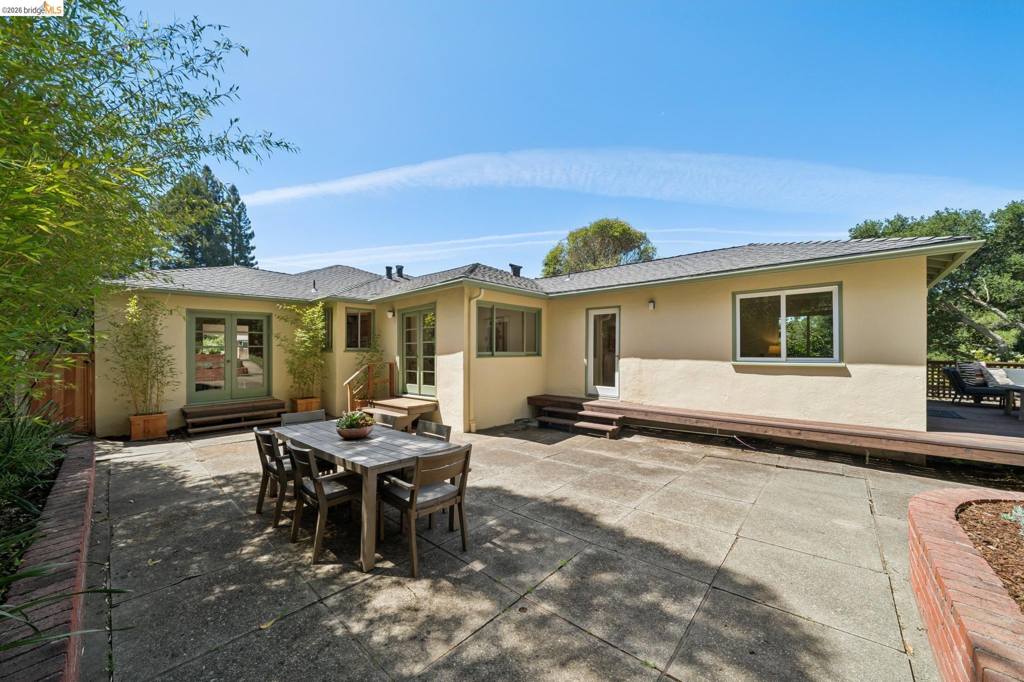 73 Kingston Rd