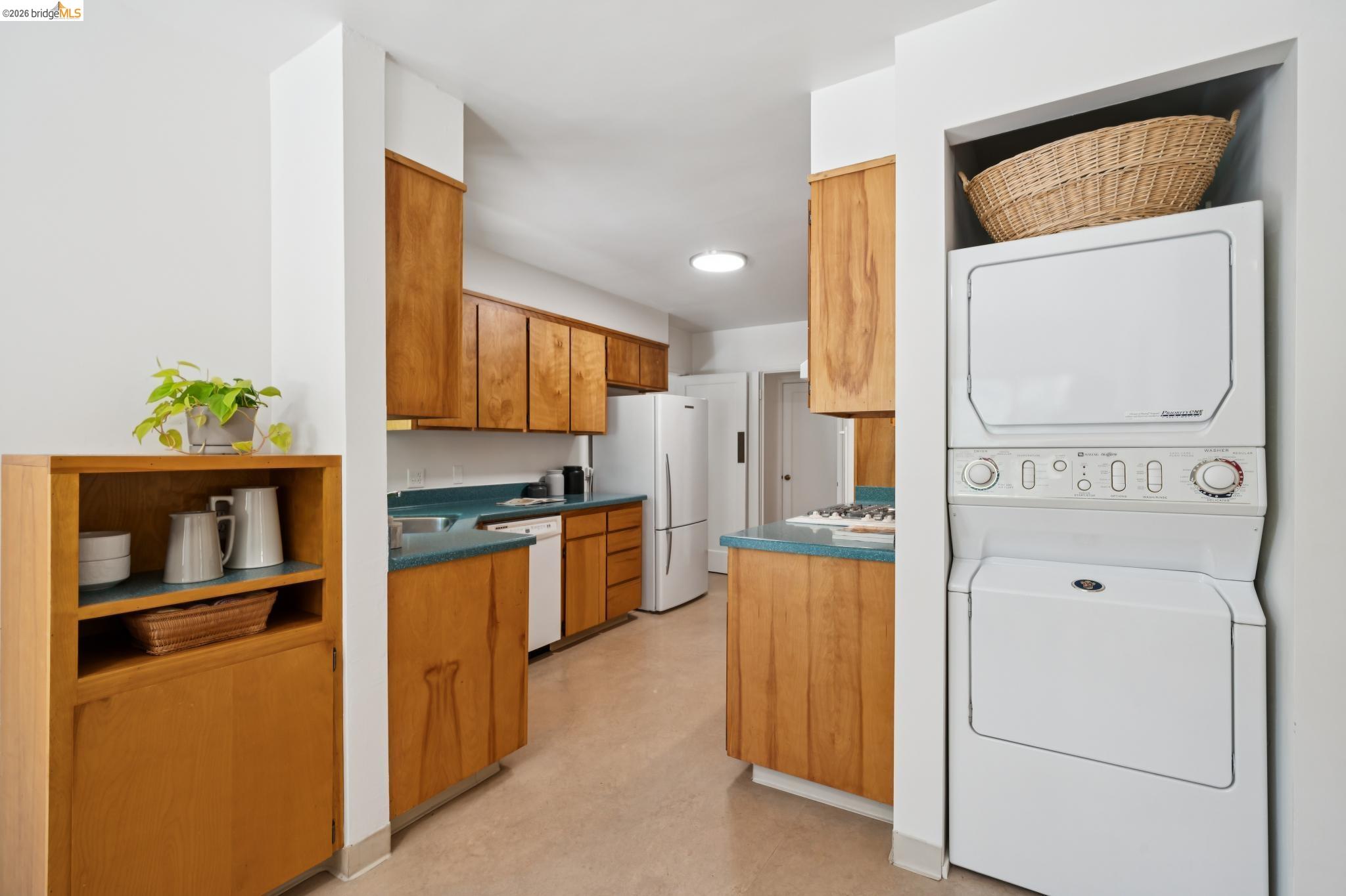 73 Kingston Rd