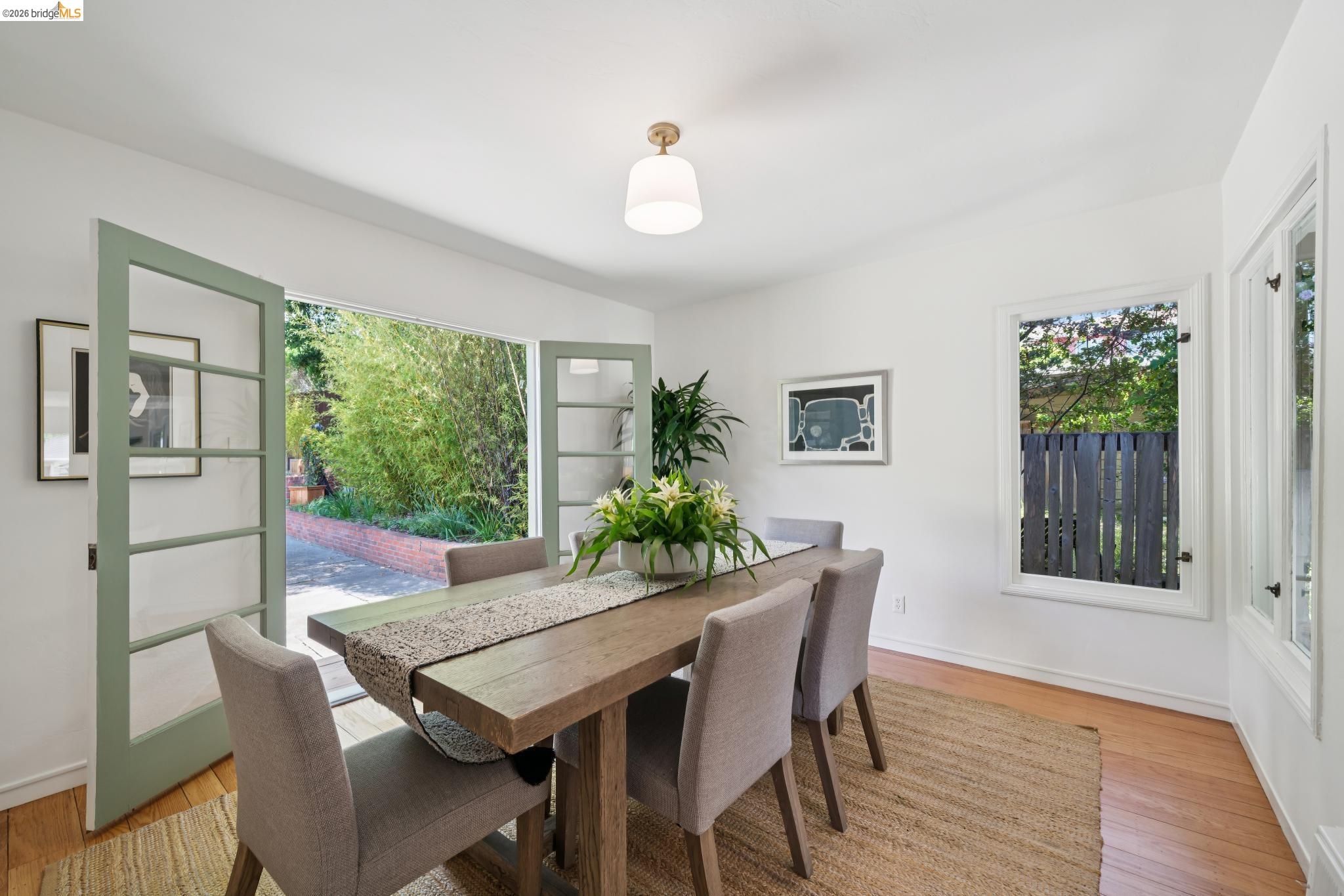 73 Kingston Rd