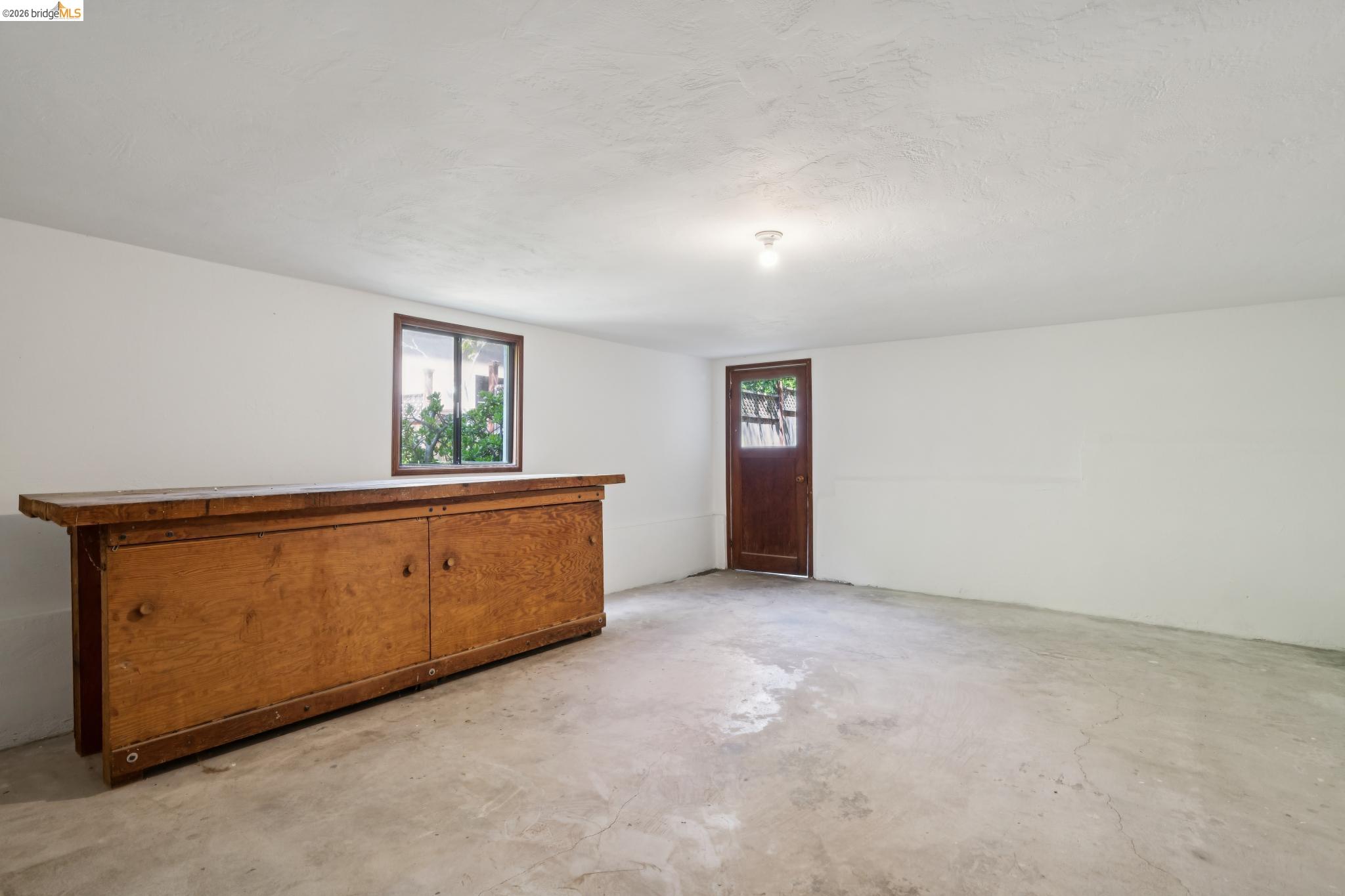 73 Kingston Rd