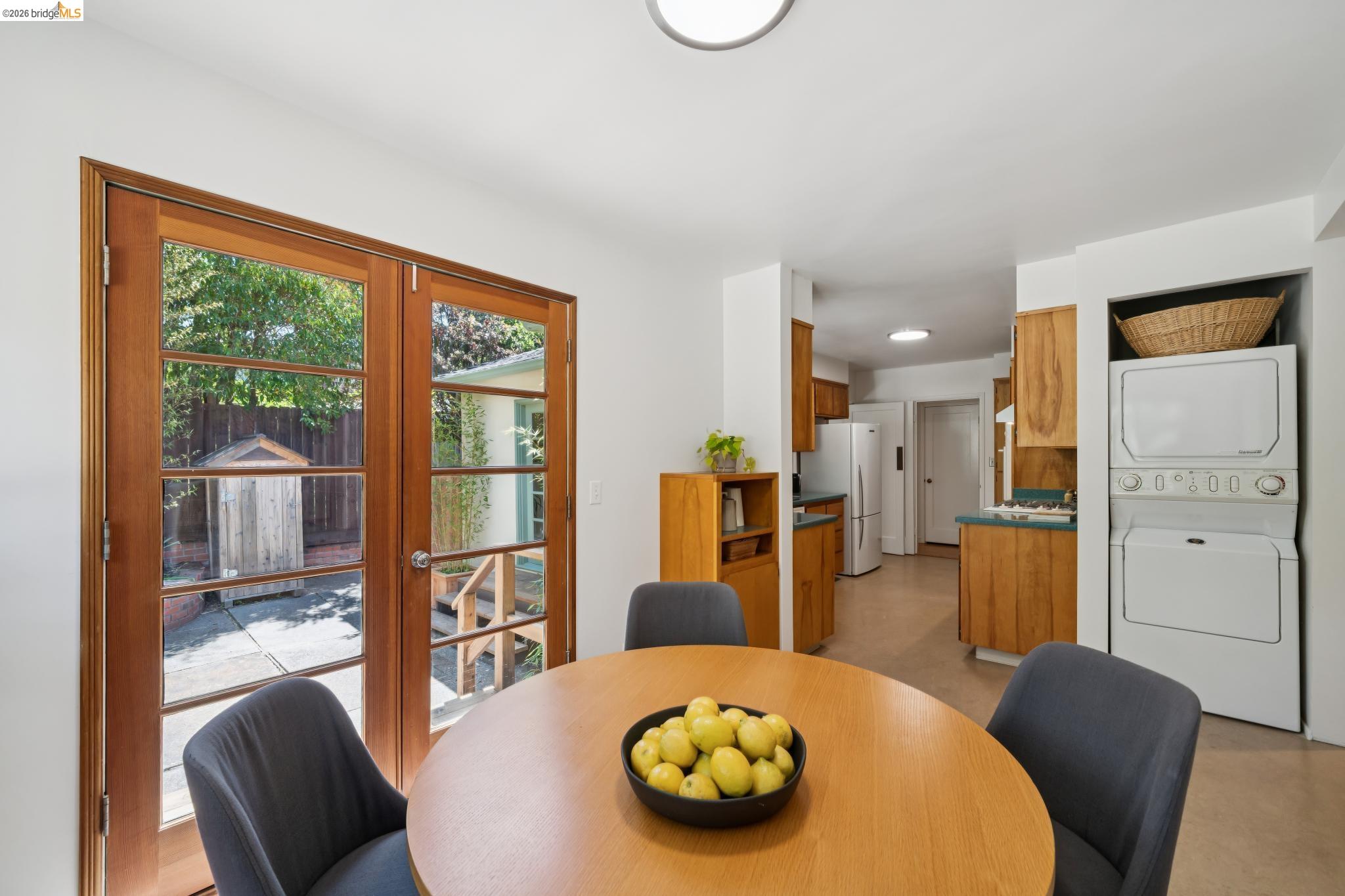 73 Kingston Rd