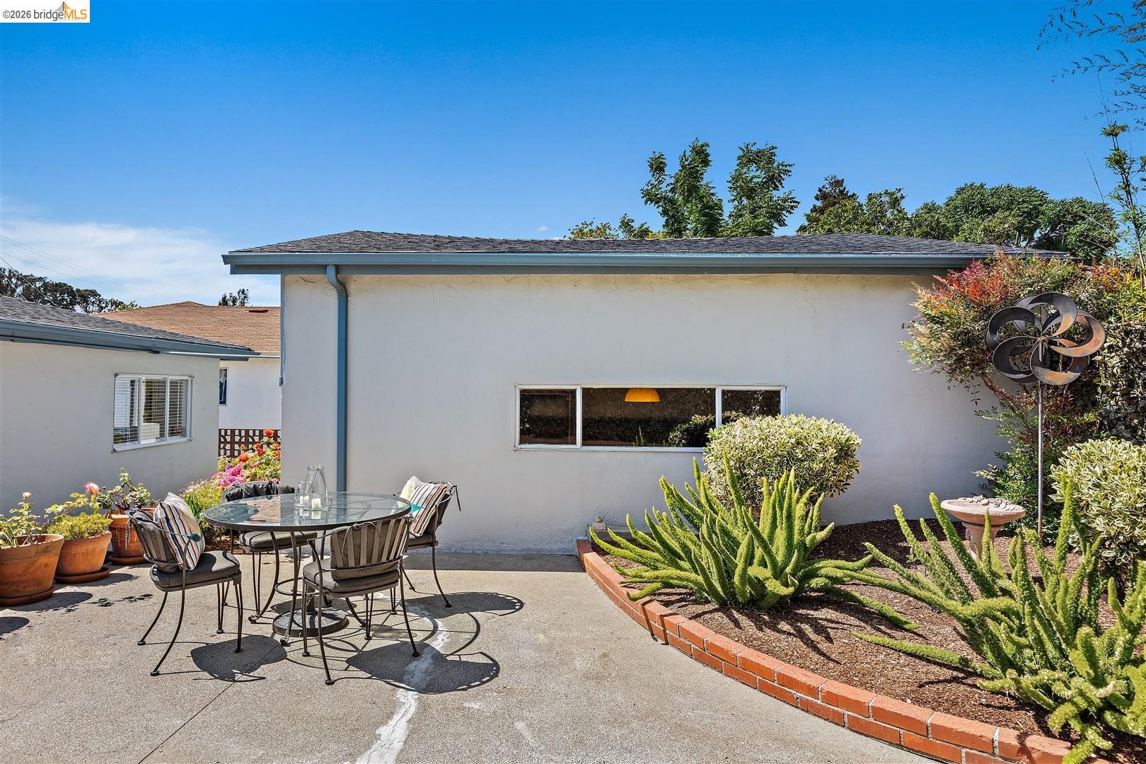 1218 Yuba Ave