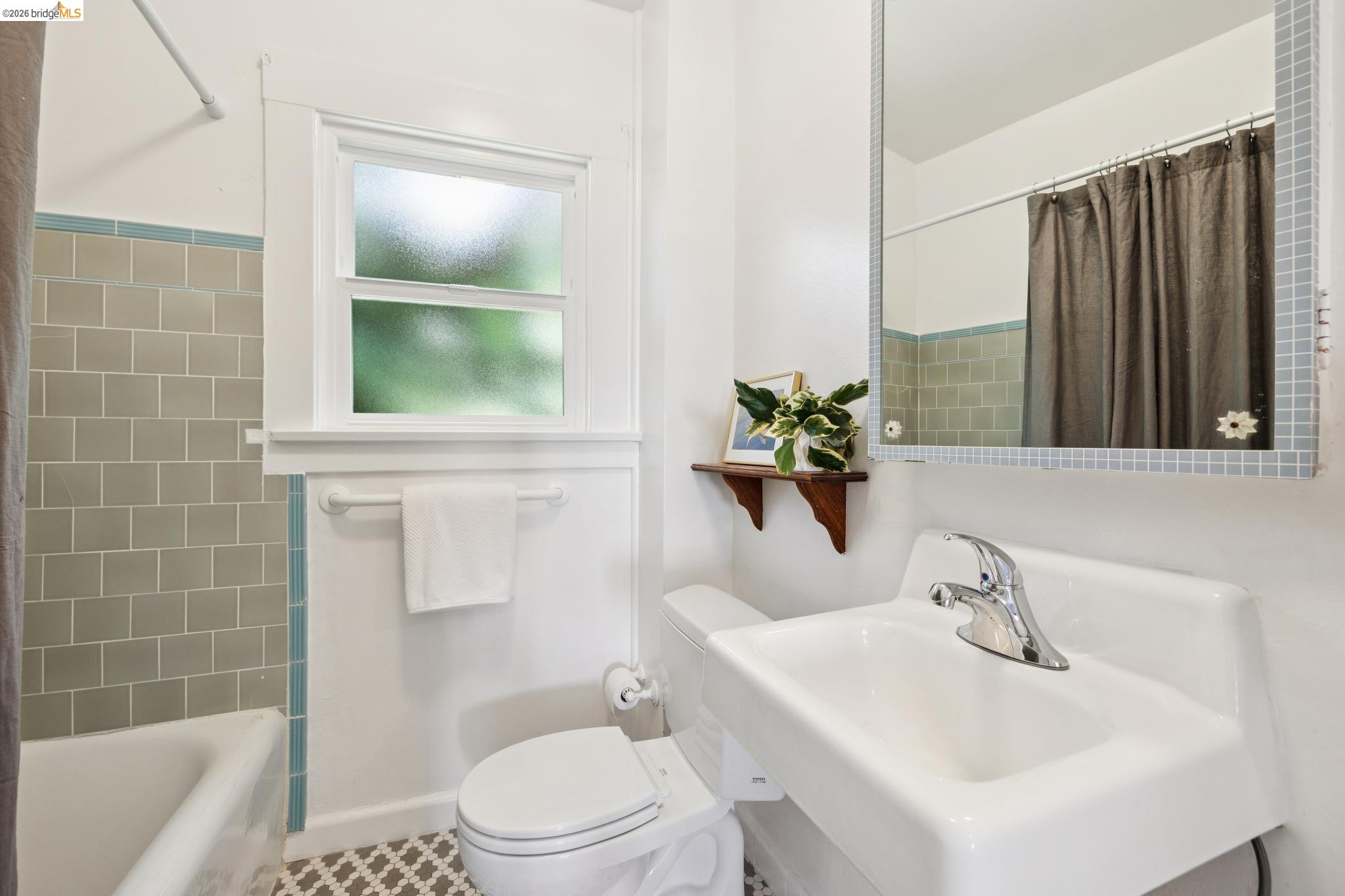 178 Ardmore Rd