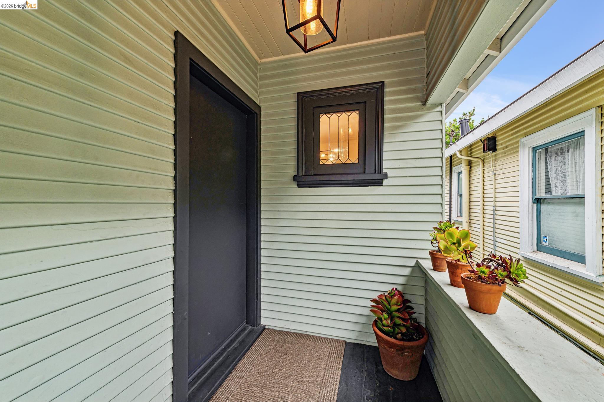 1744 Addison