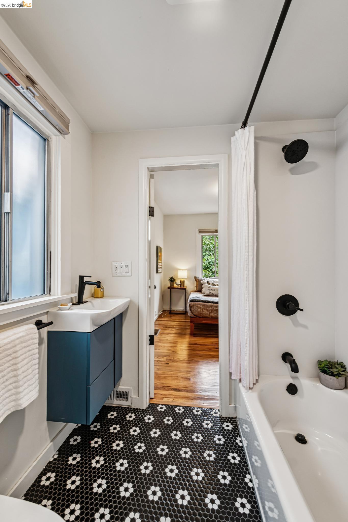 1744 Addison