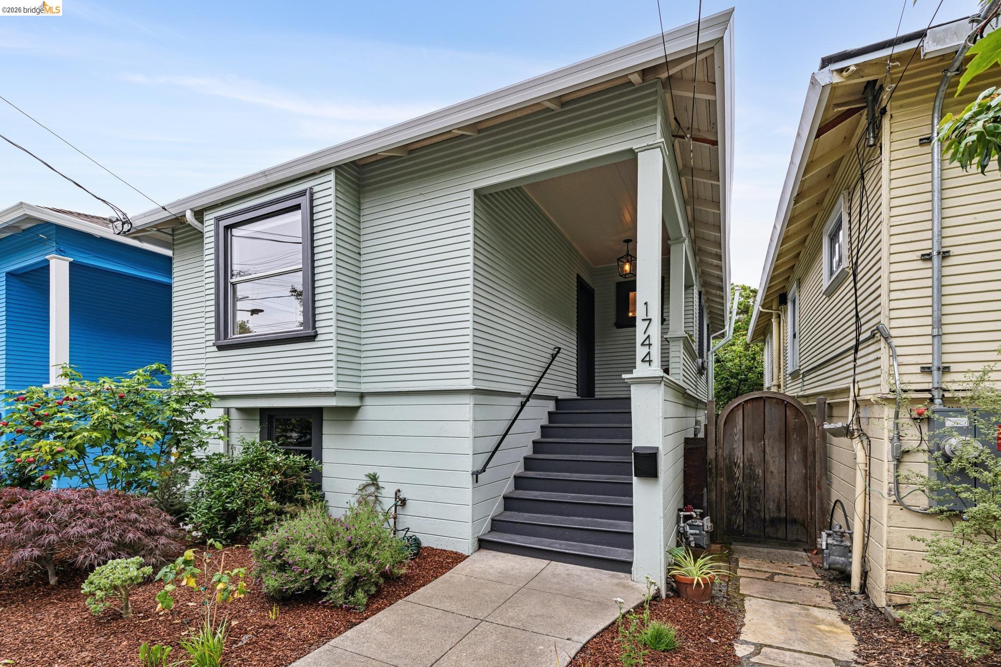 1744 Addison
