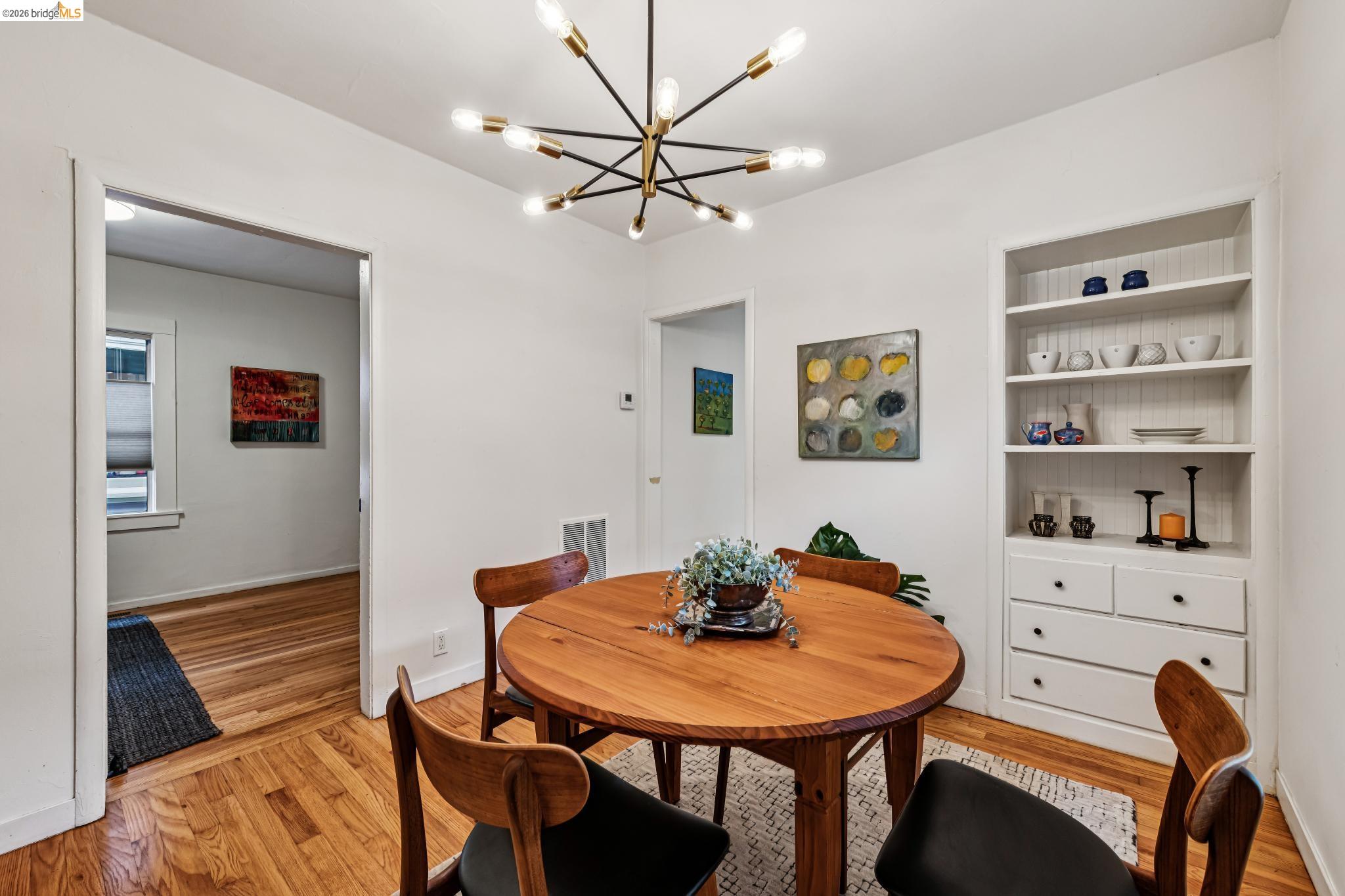 1744 Addison