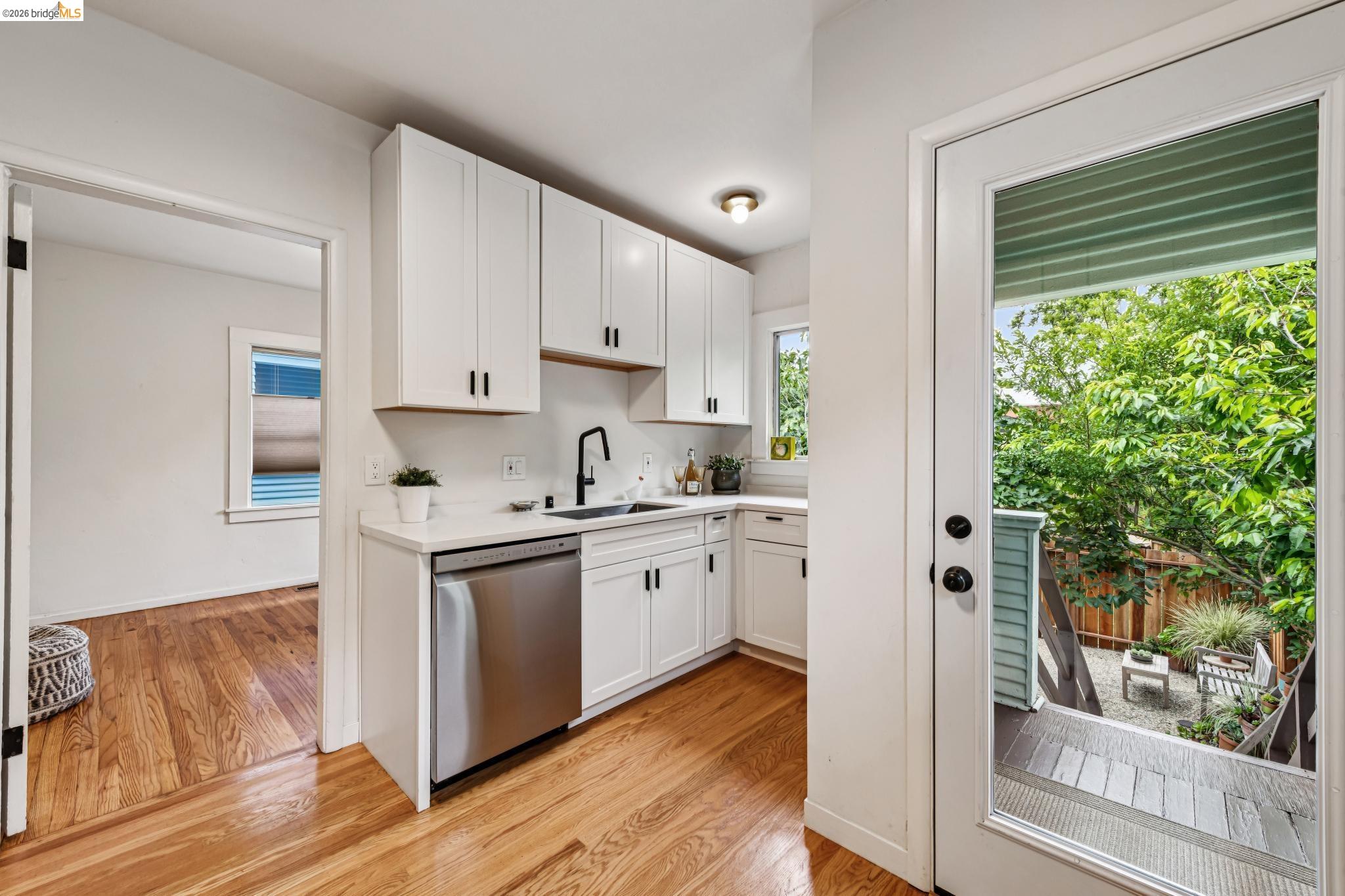 1744 Addison