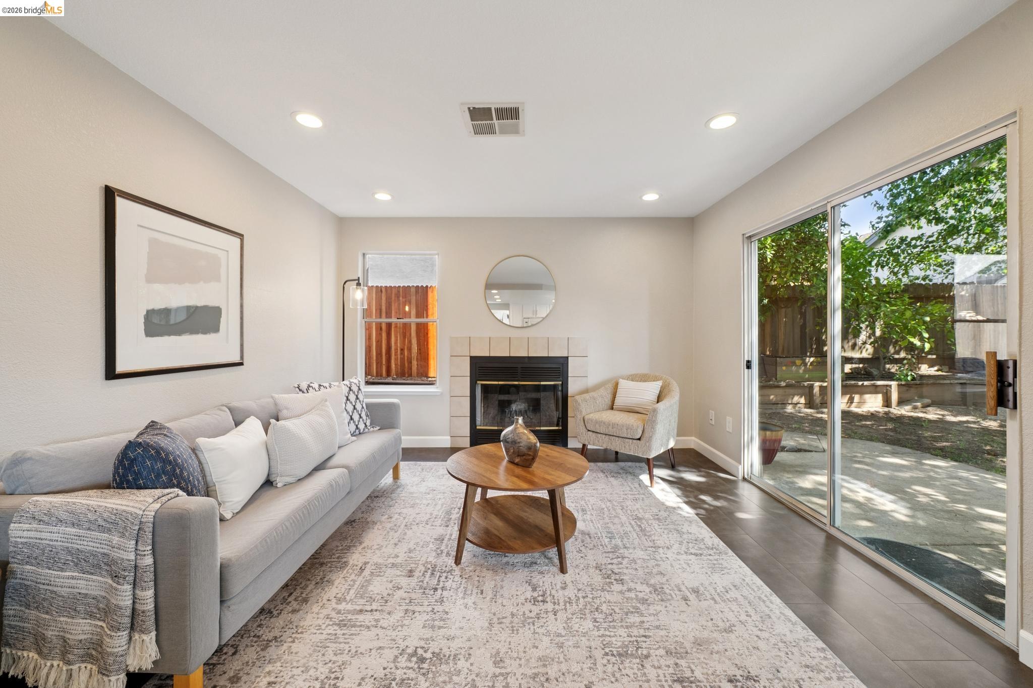 3400 Cobblestone Dr