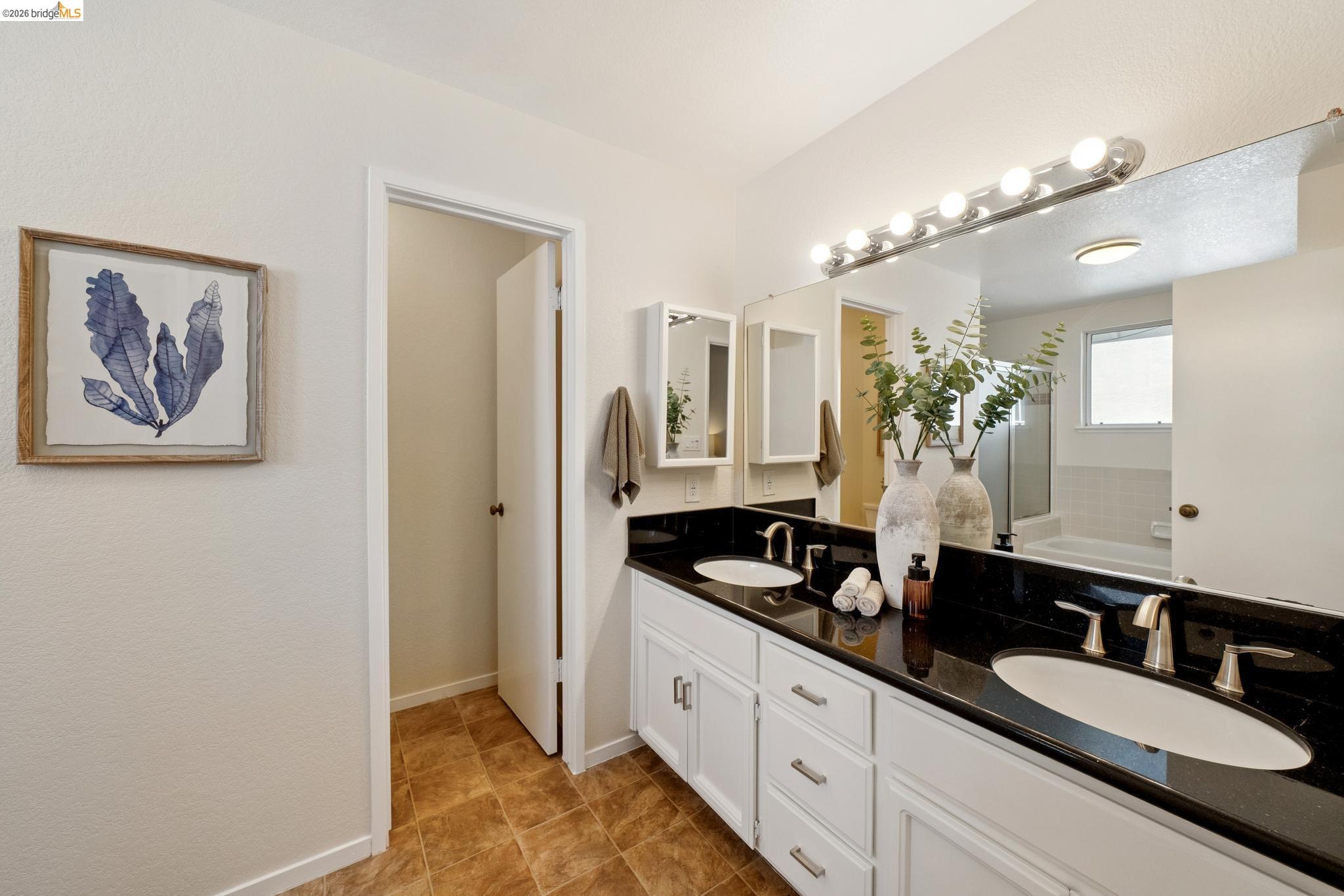 3400 Cobblestone Dr