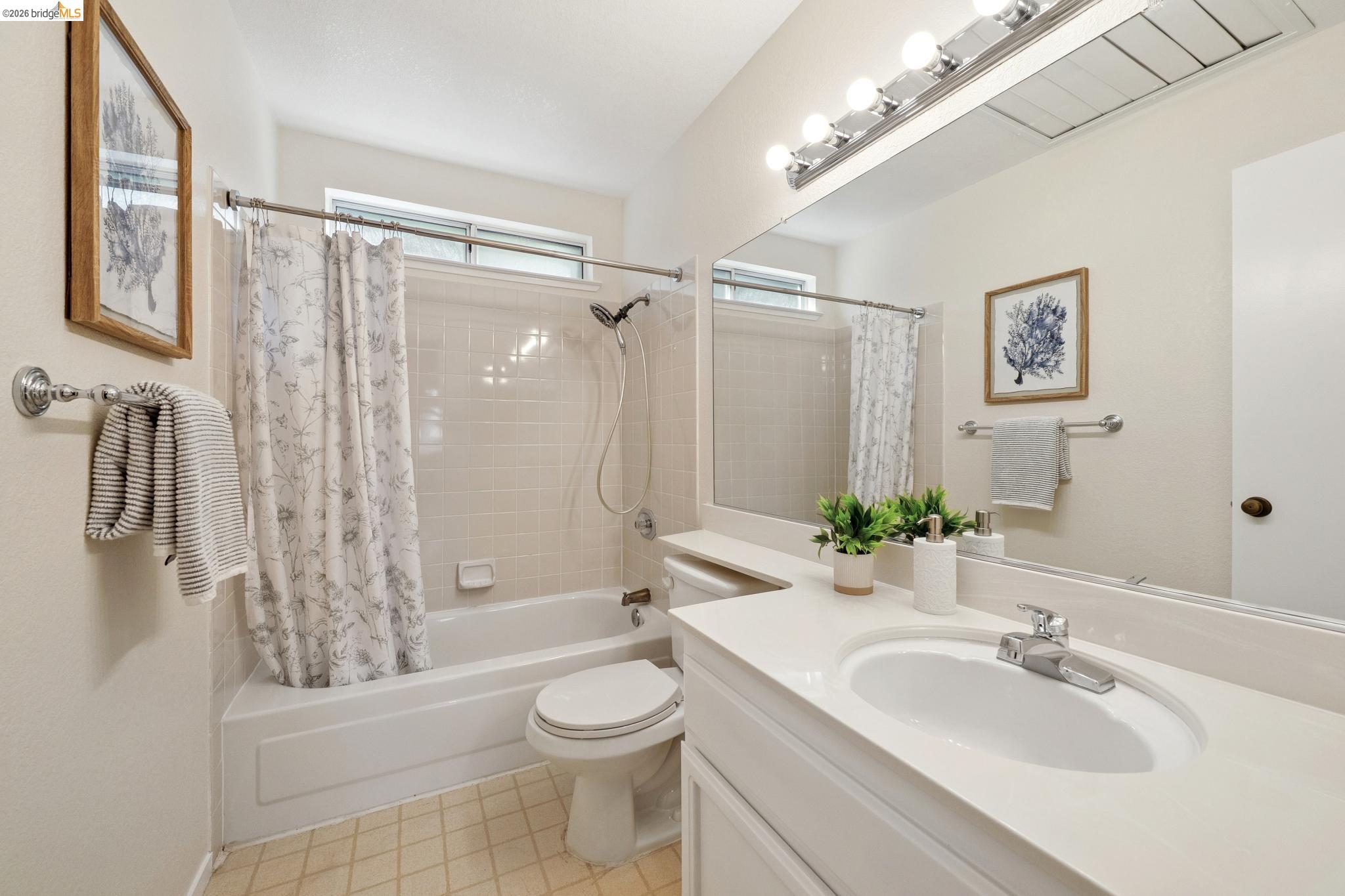 3400 Cobblestone Dr