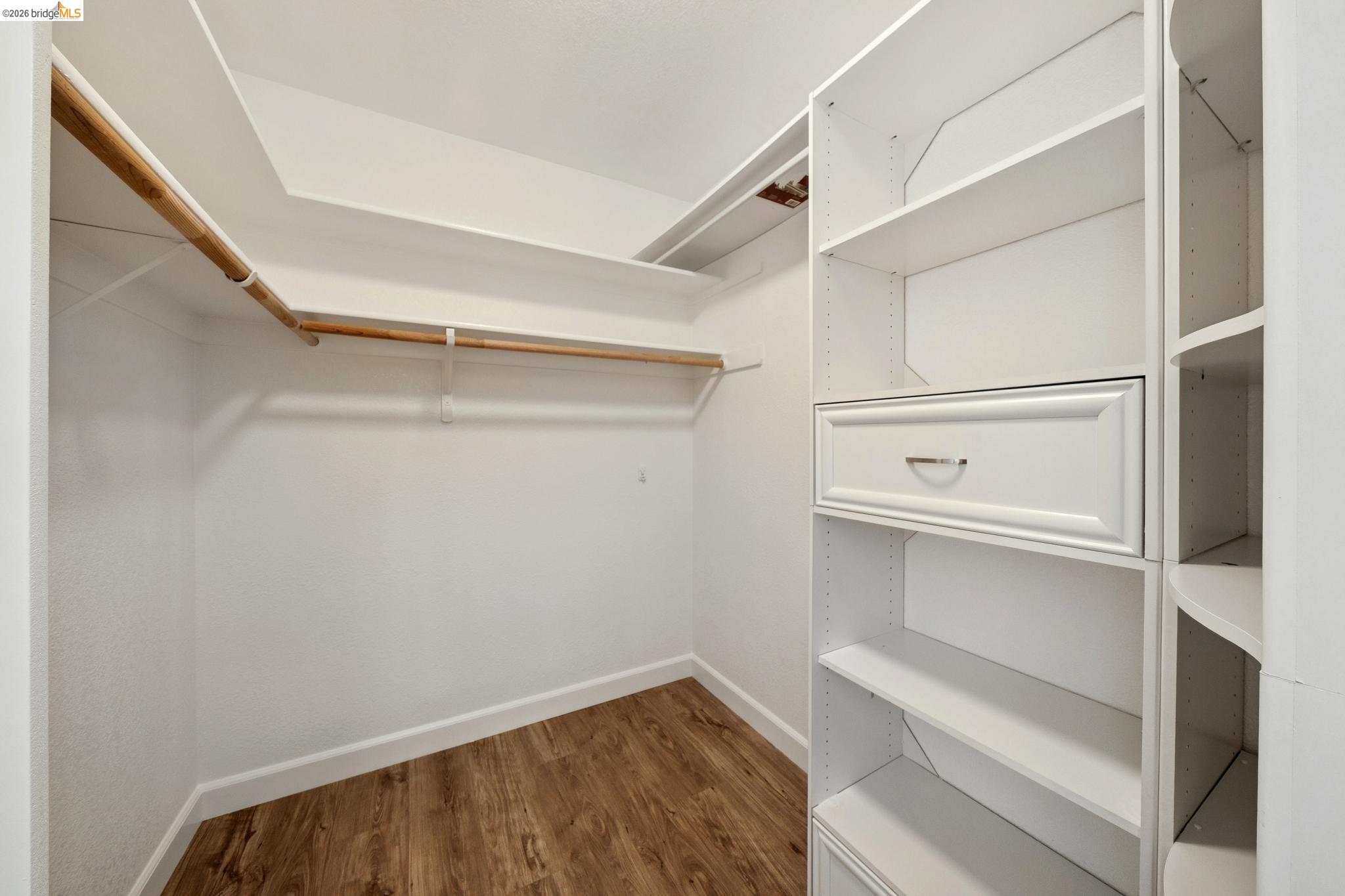 3400 Cobblestone Dr
