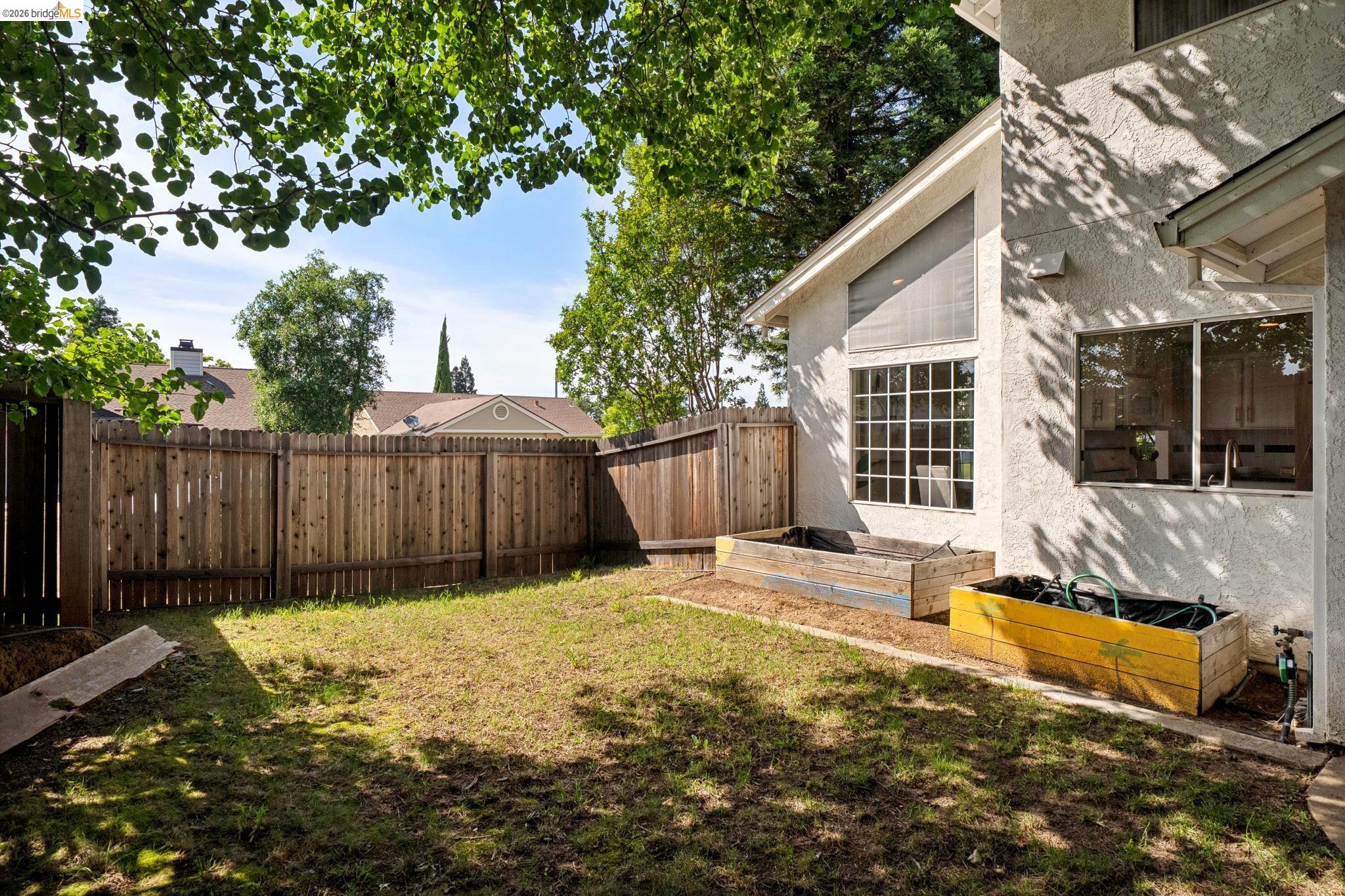 3400 Cobblestone Dr