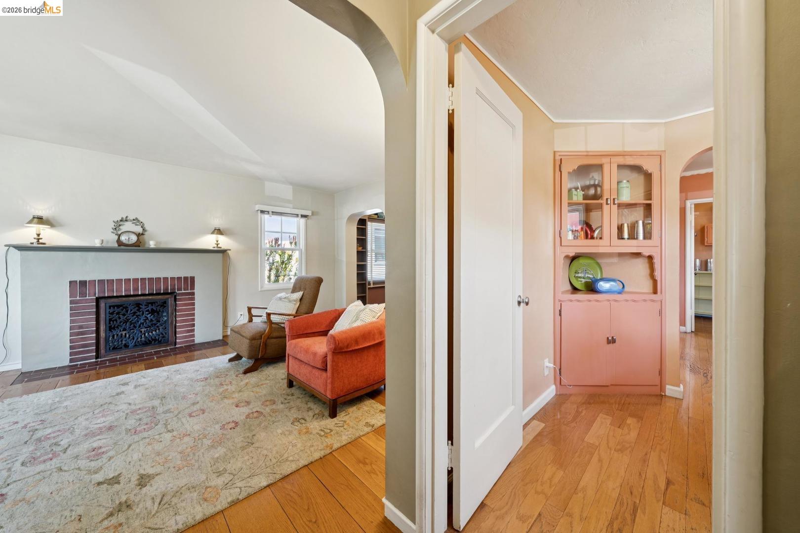 200 W Broadmoor BLVD