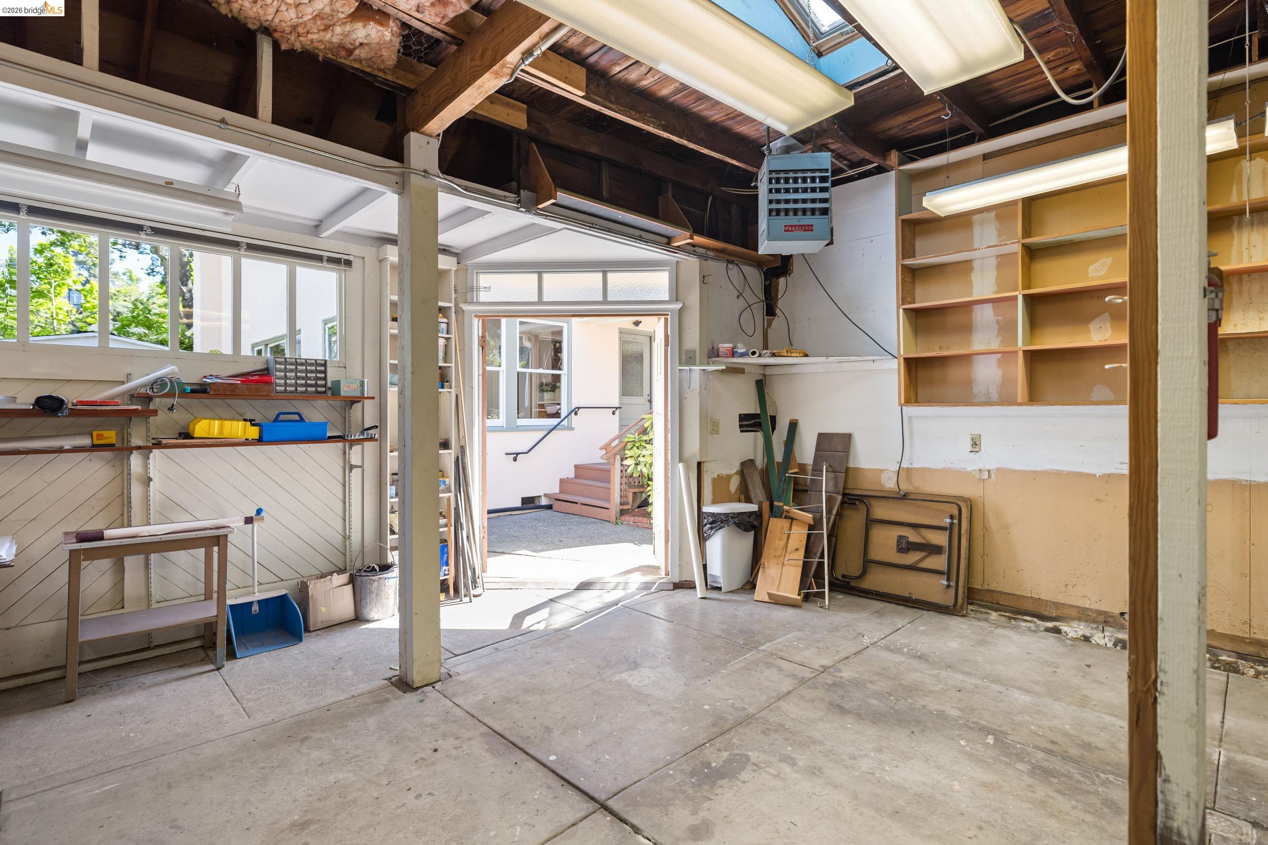2909 Forest Ave