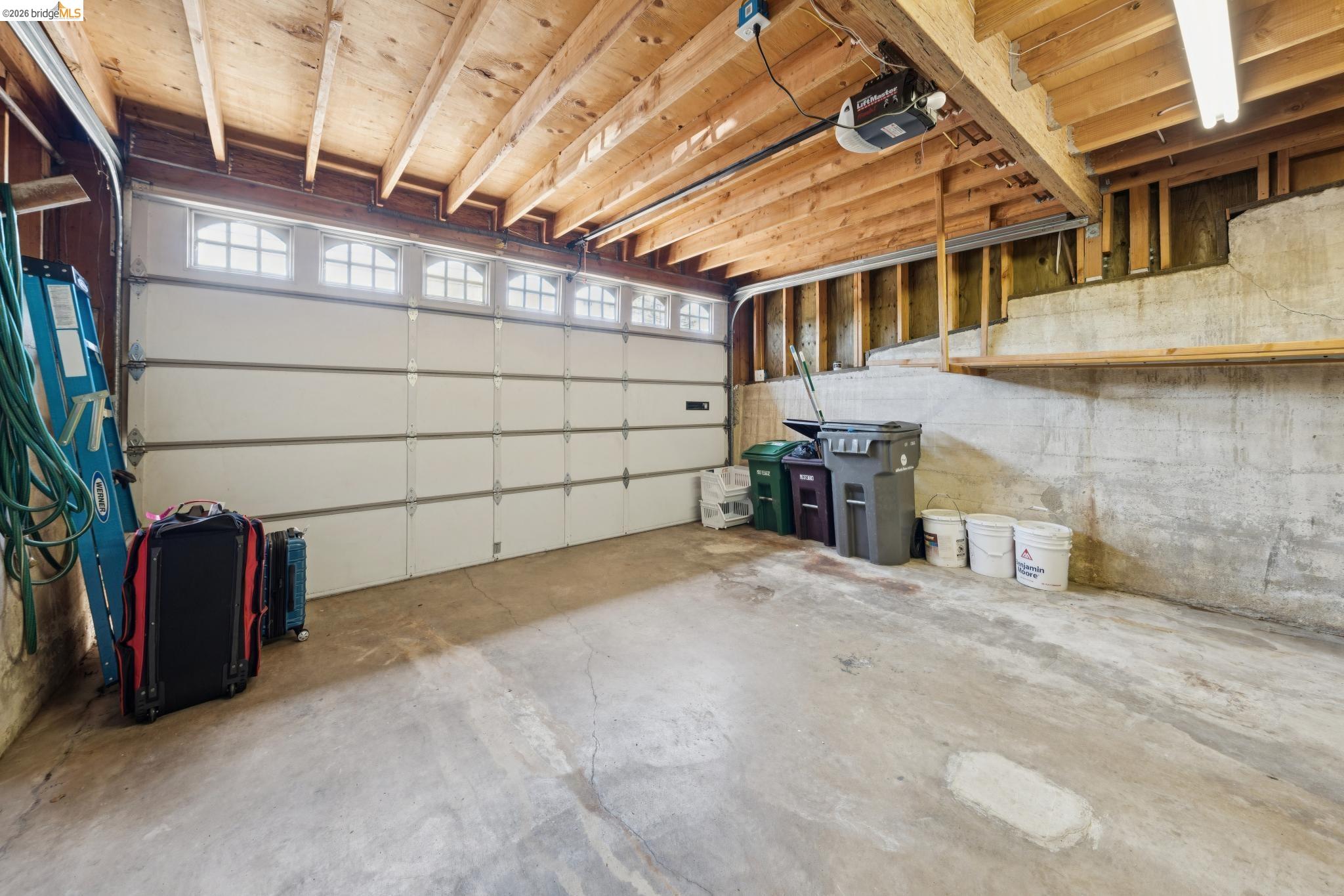 350 Florence Ave