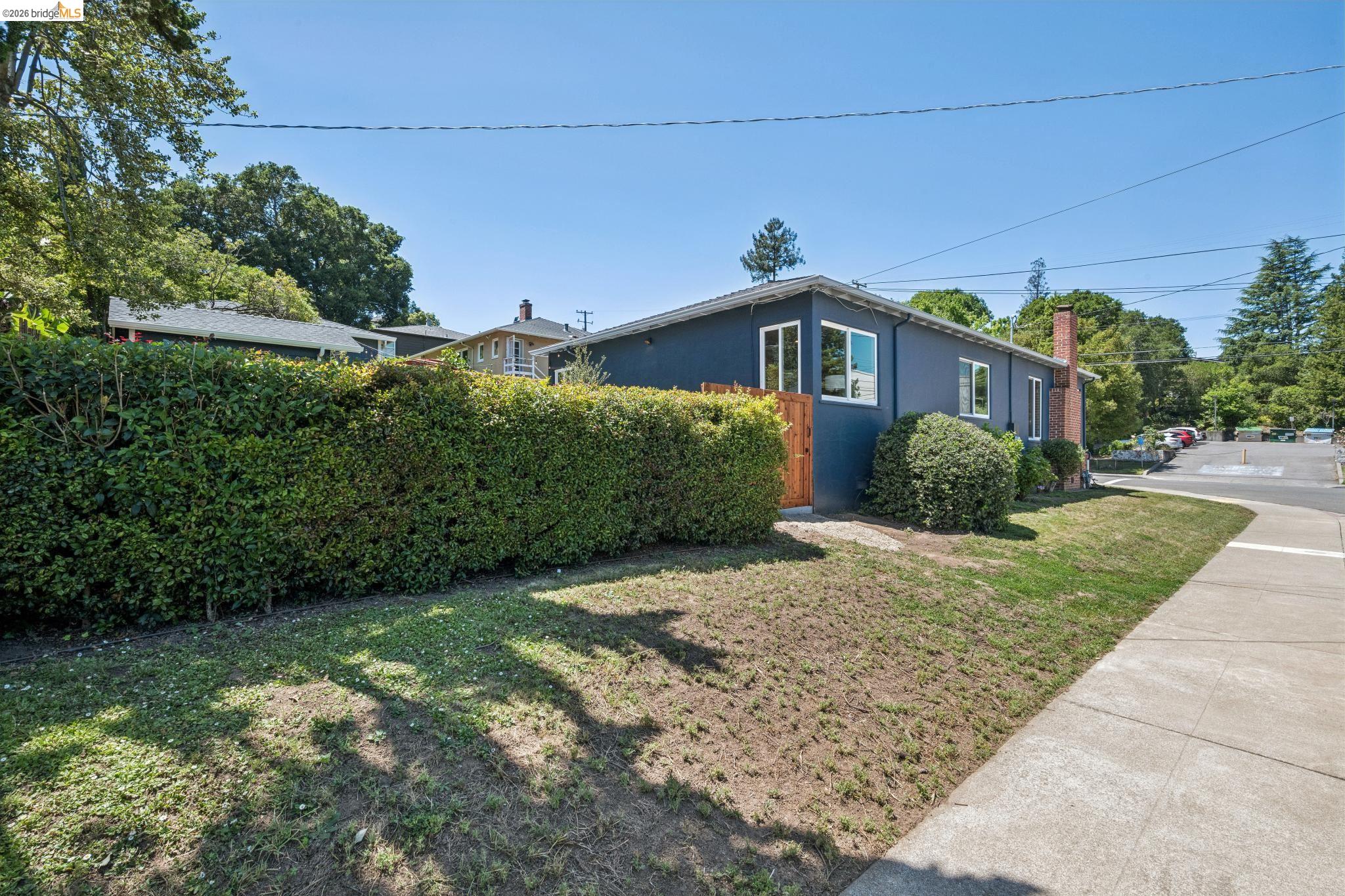 4376 39th Ave