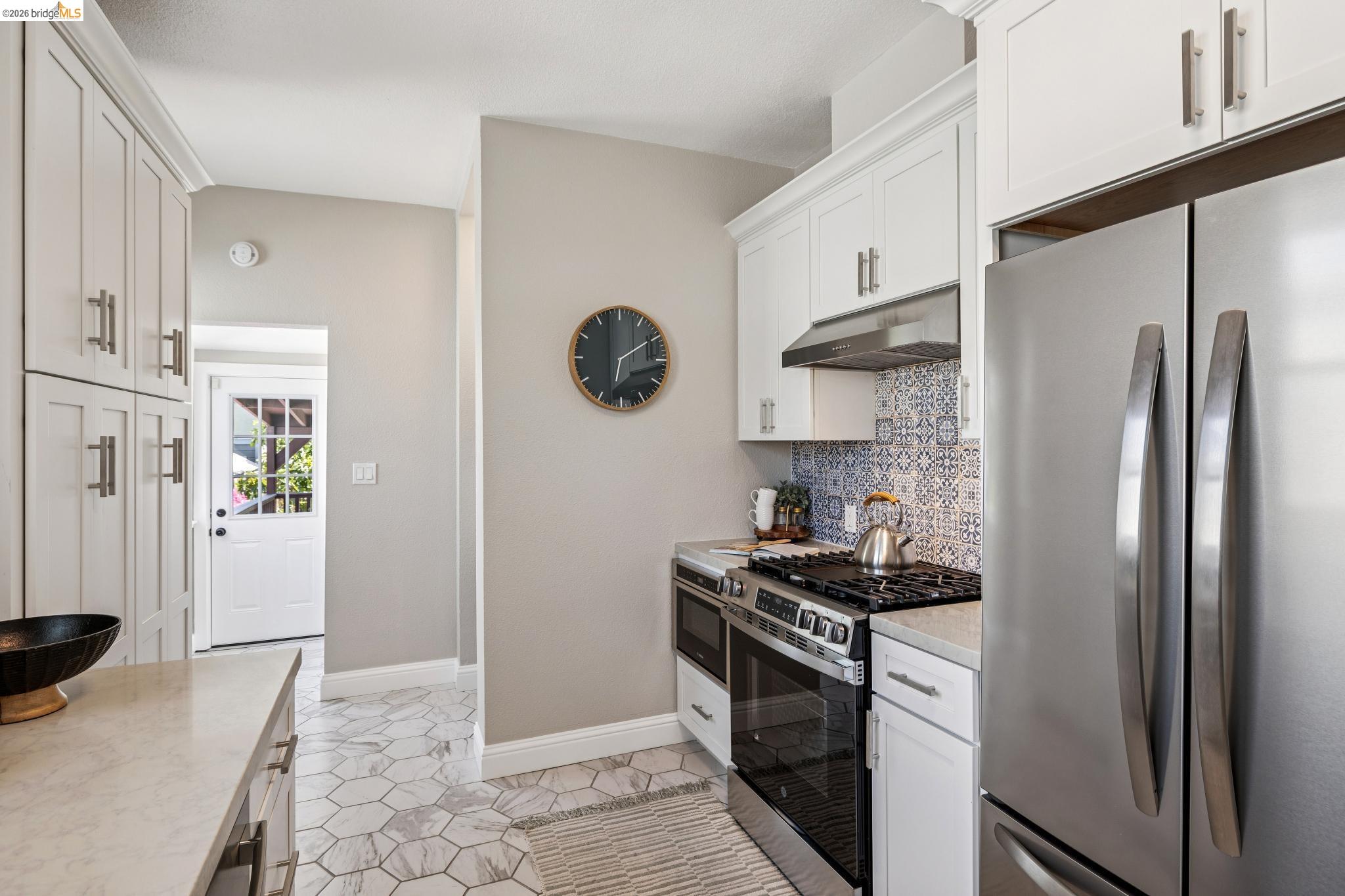 1108 Dwight Way