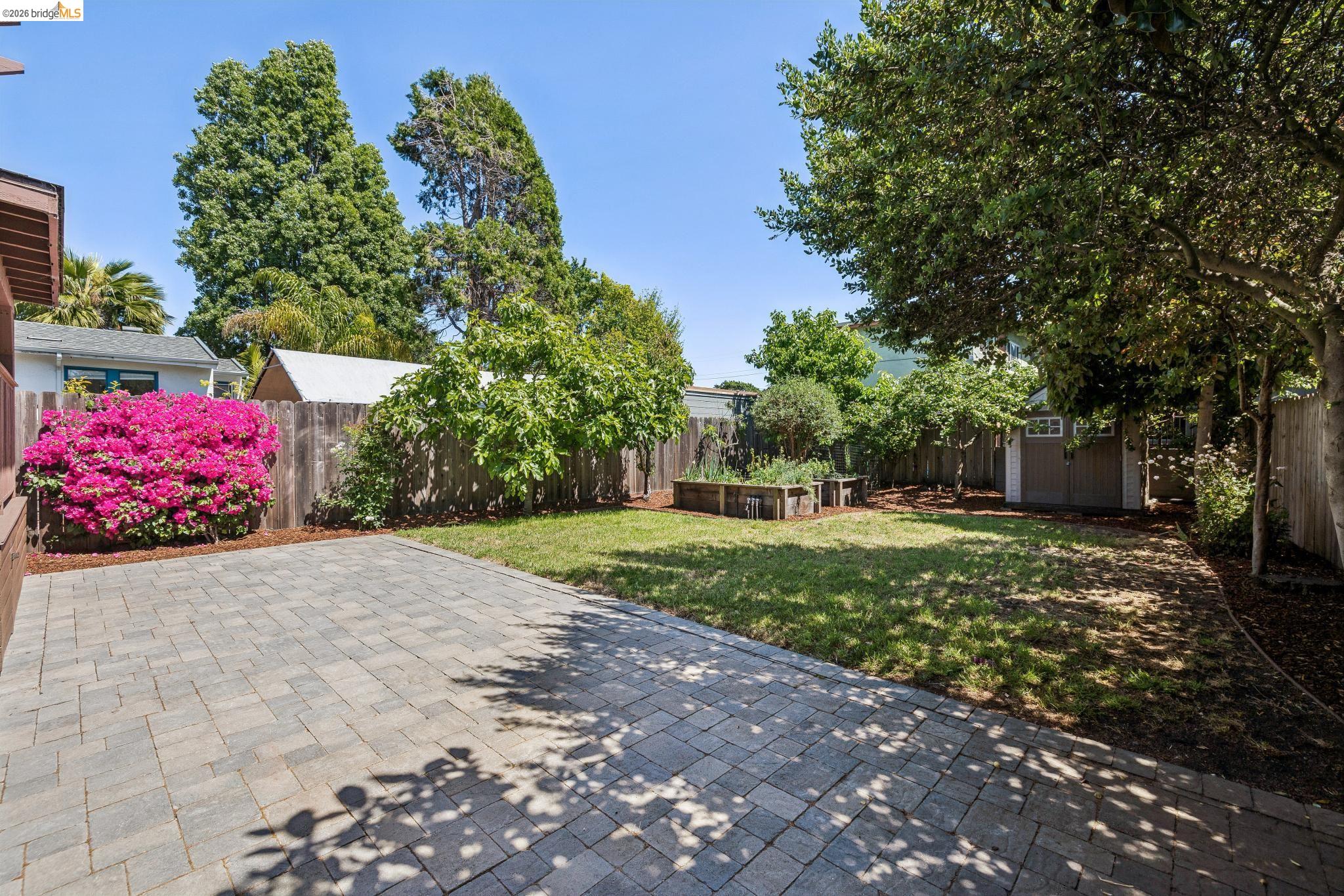 1108 Dwight Way
