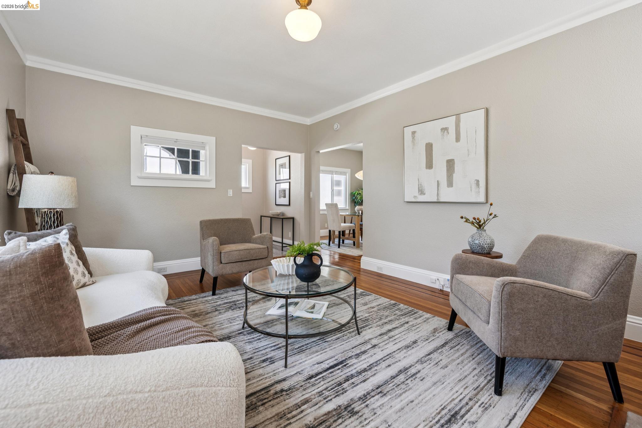 1108 Dwight Way