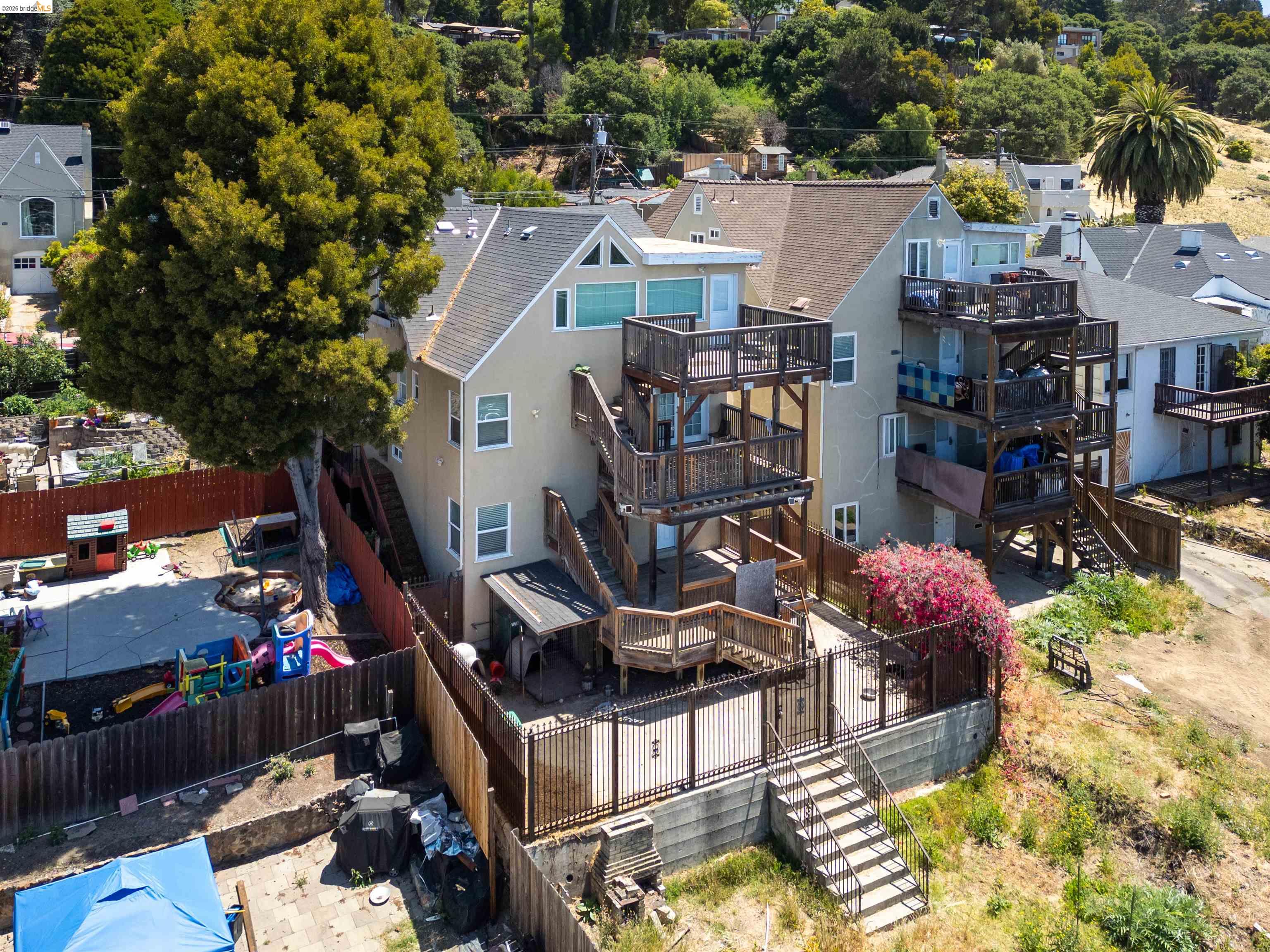 7523 Outlook Ave