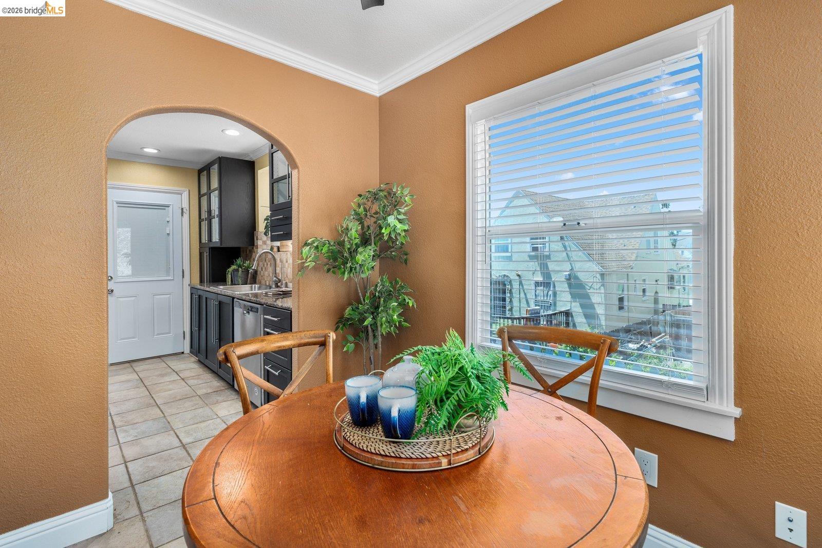 7523 Outlook Ave