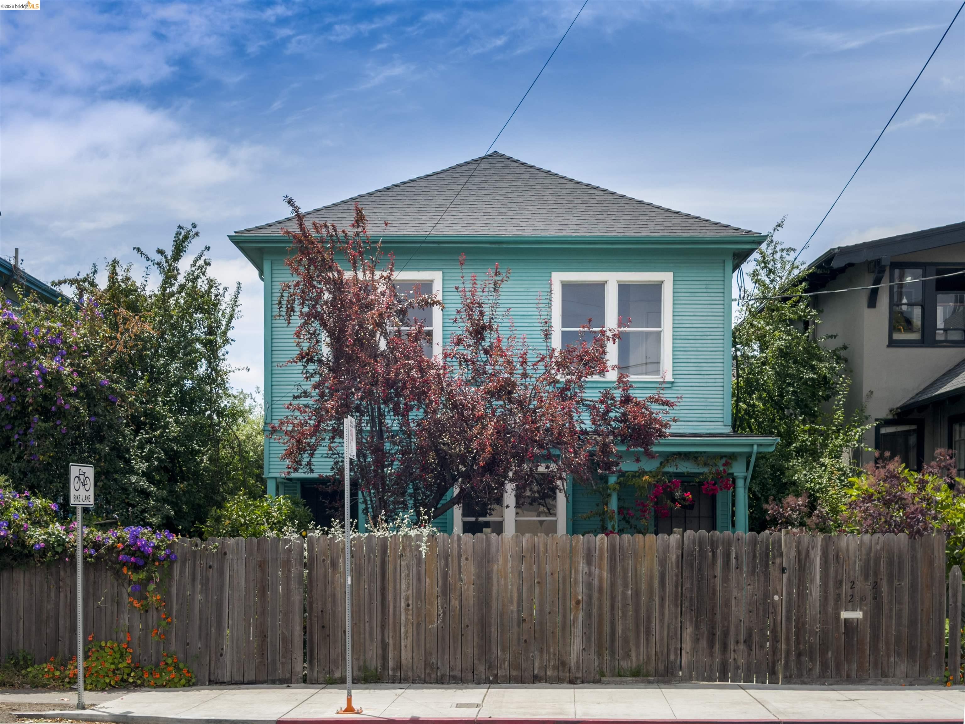 3202 Shattuck Ave