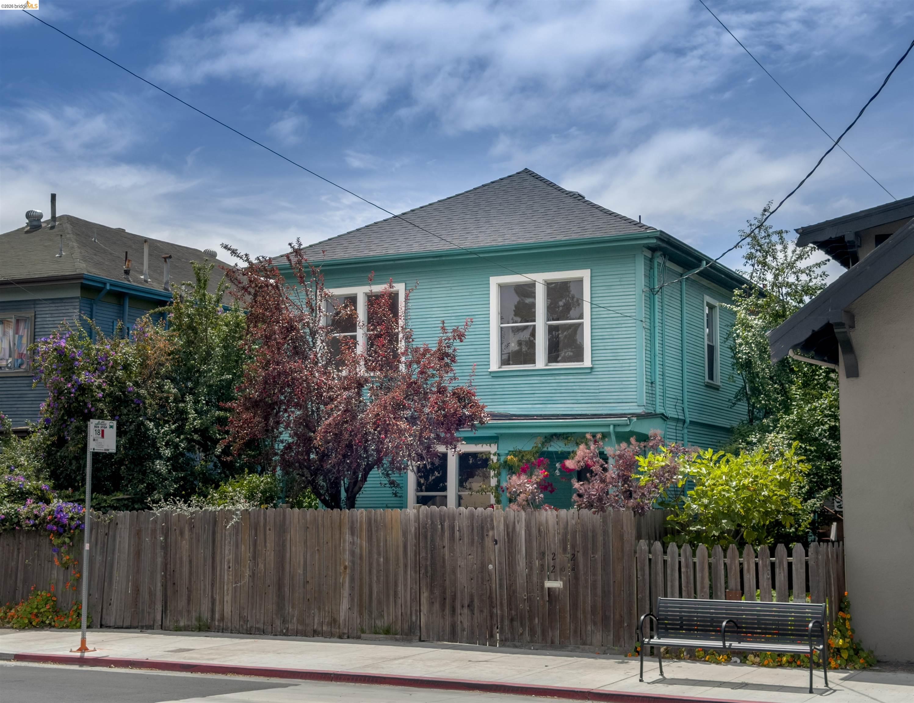 3202 Shattuck Ave