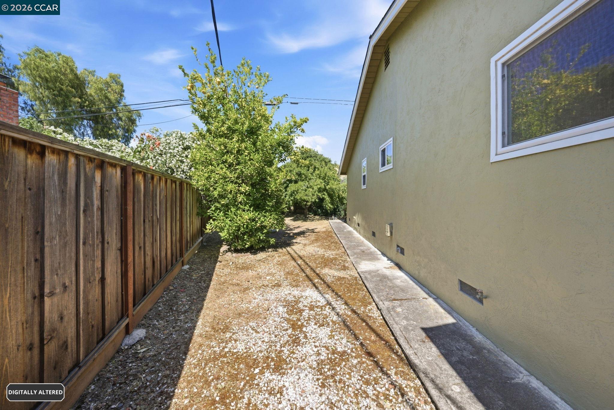 752 Citrus Ave