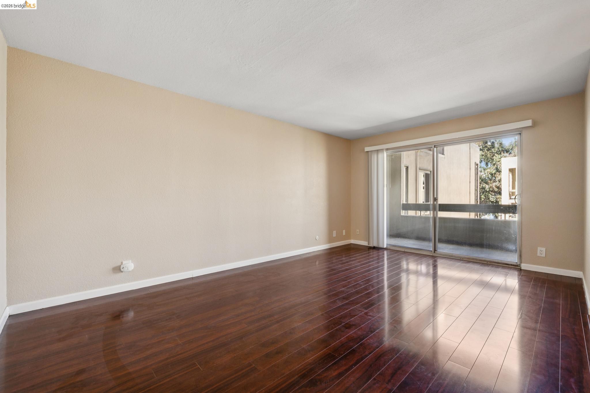 466 Crescent Street # 317