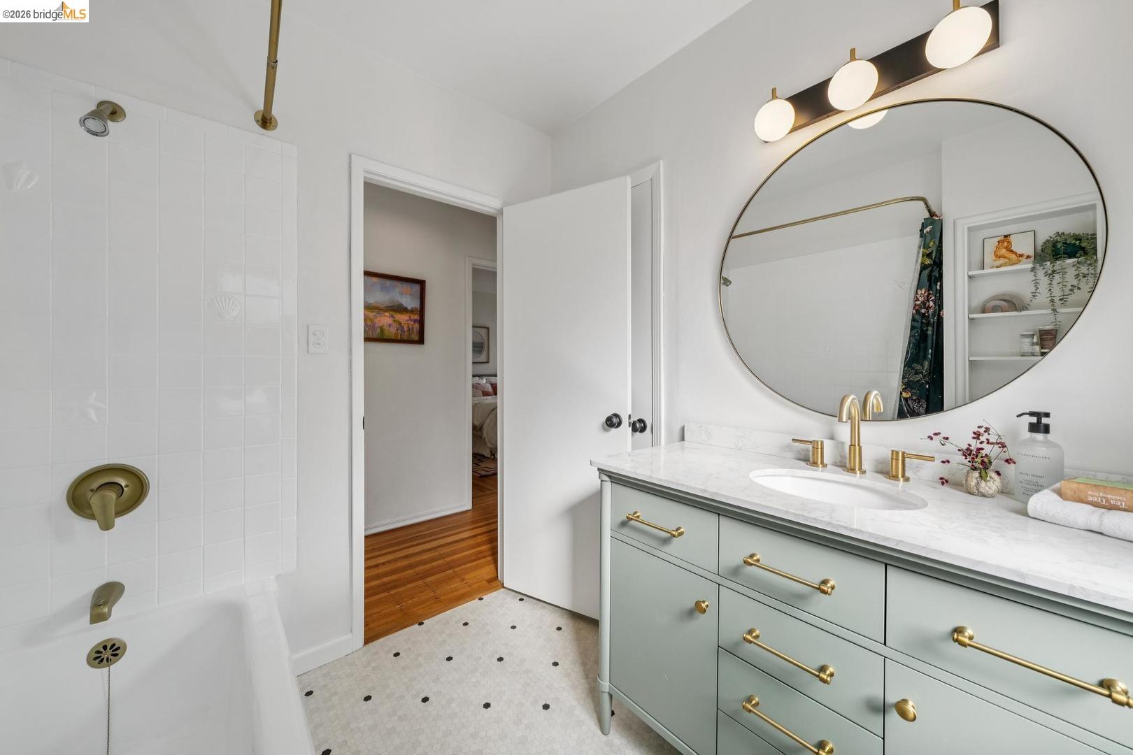 259 W Broadmoor BLVD