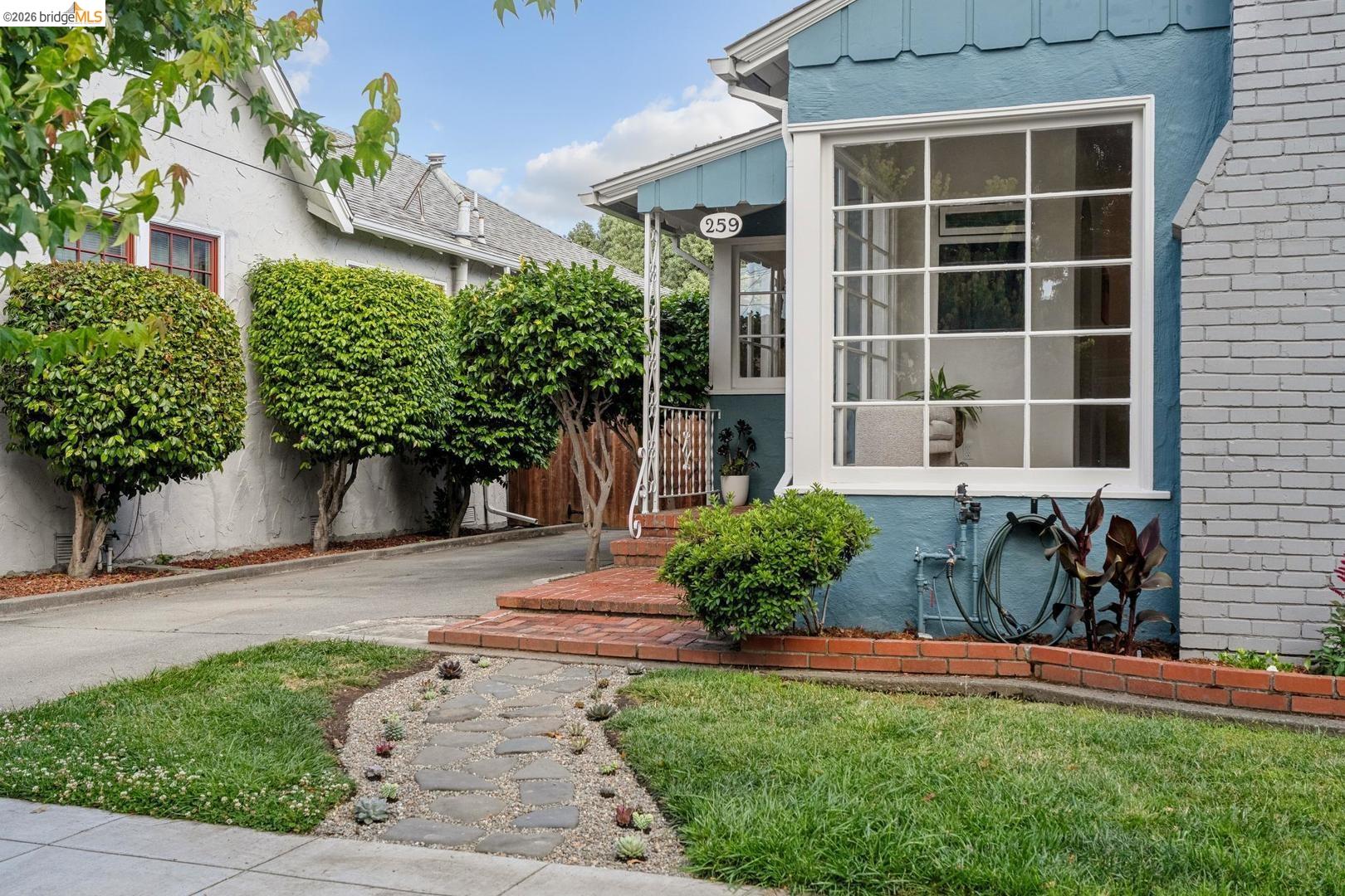 259 W Broadmoor BLVD