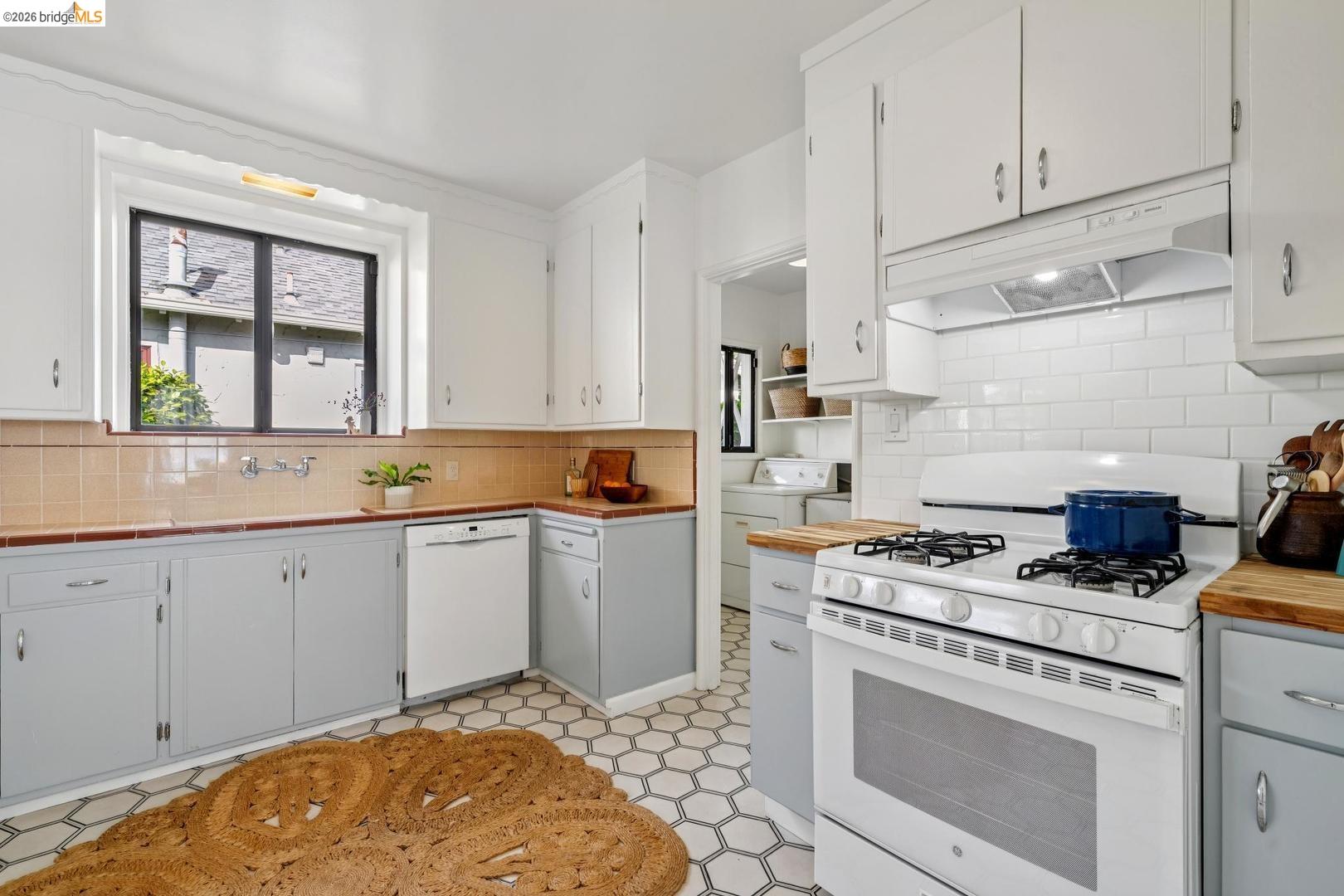 259 W Broadmoor BLVD