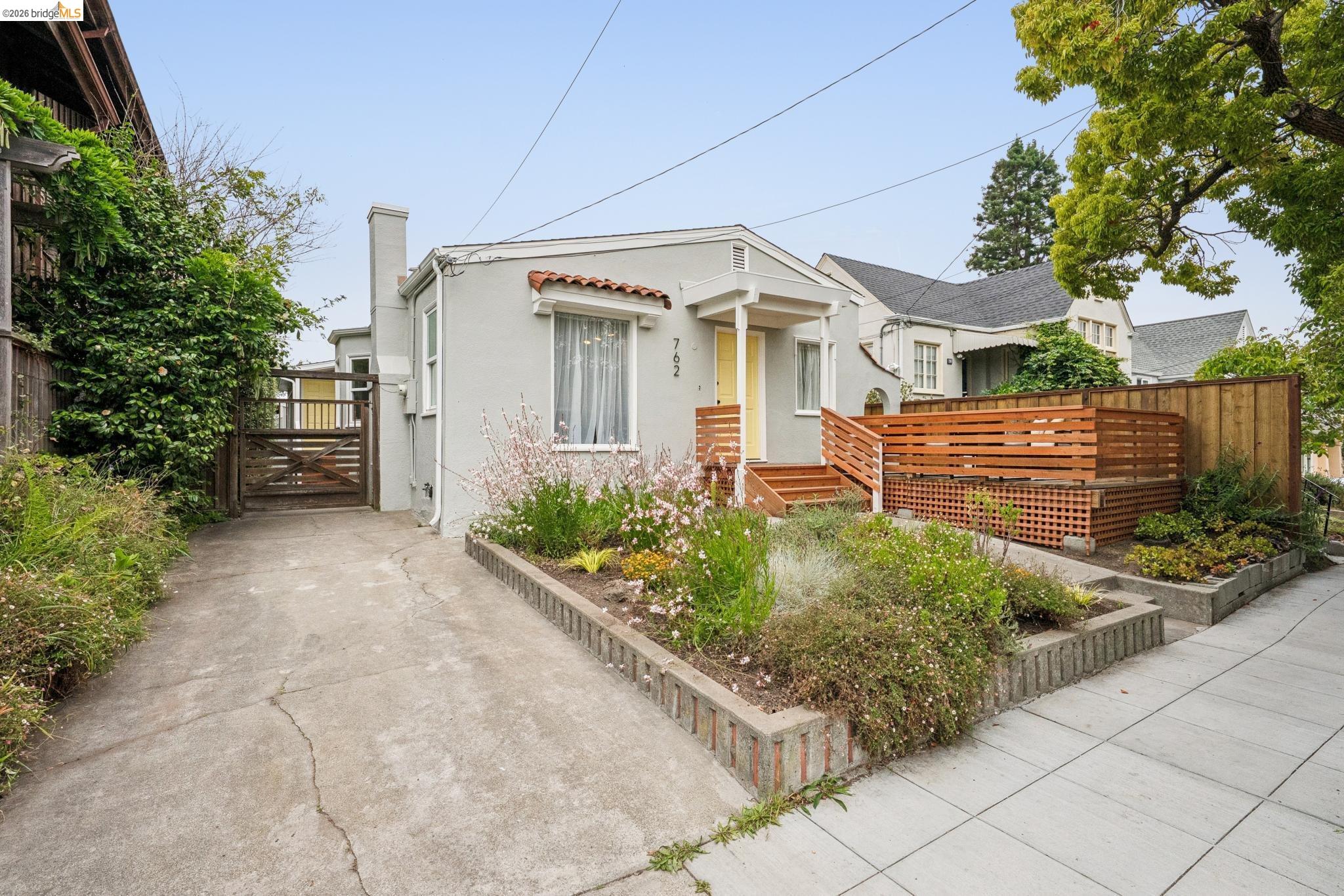 762 Neilson St.