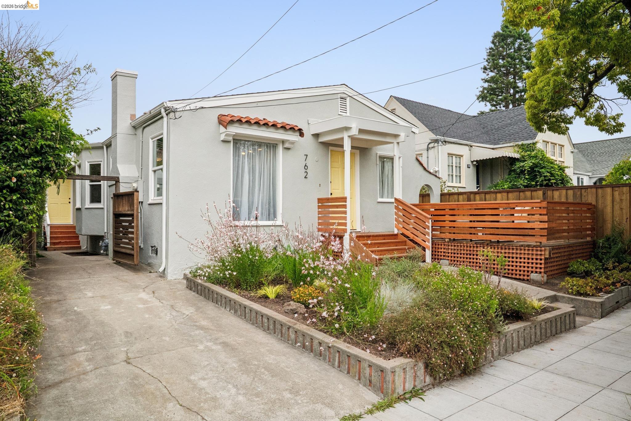762 Neilson St.