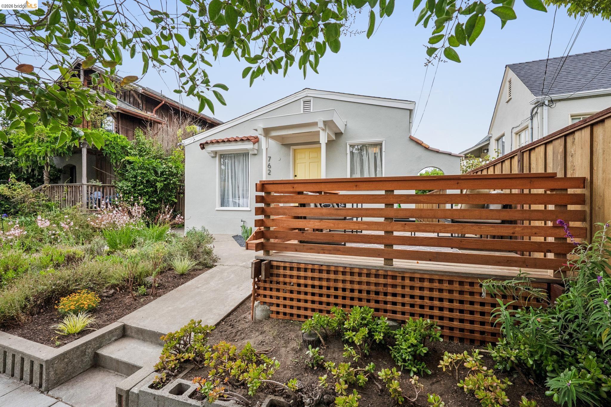 762 Neilson St.