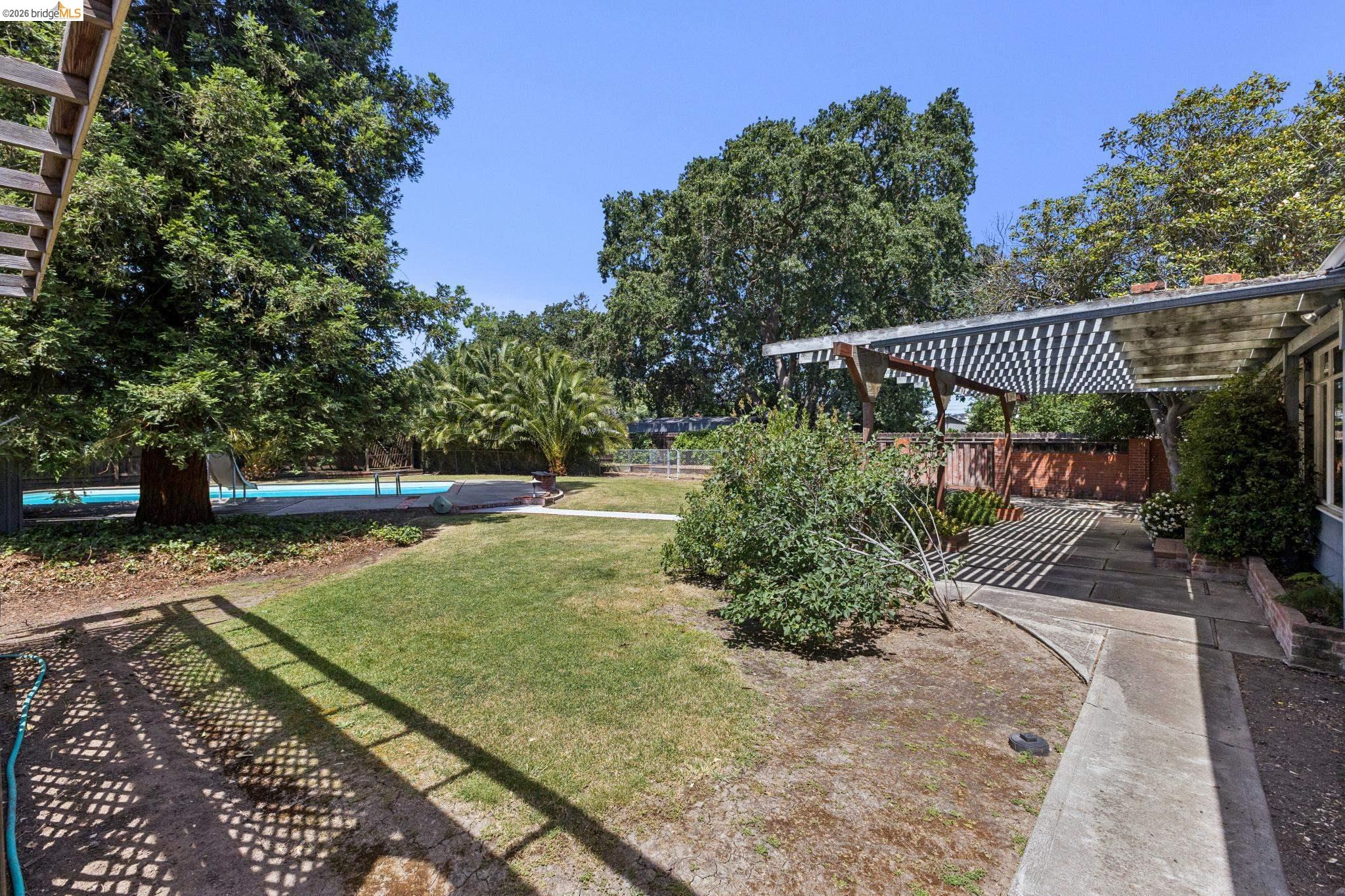 1035 Oak Grove Rd