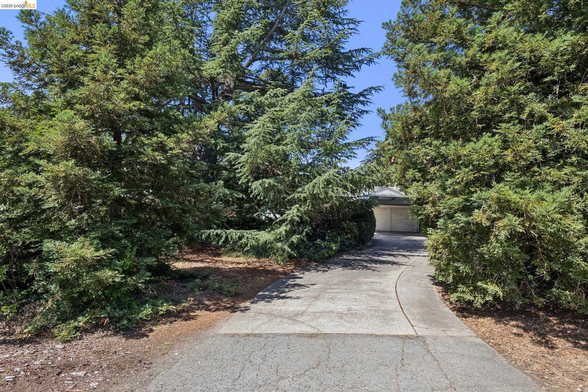 1035 Oak Grove Rd